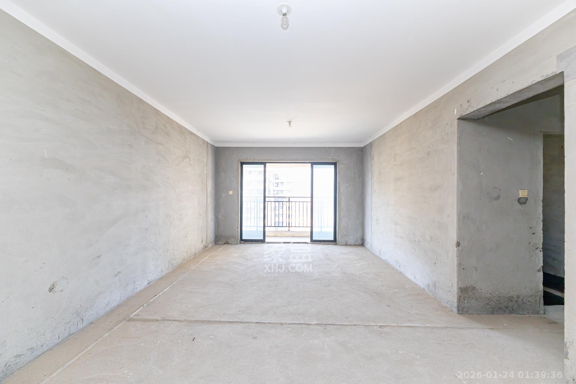 勤诚达新界  4室2厅2卫    86.0万