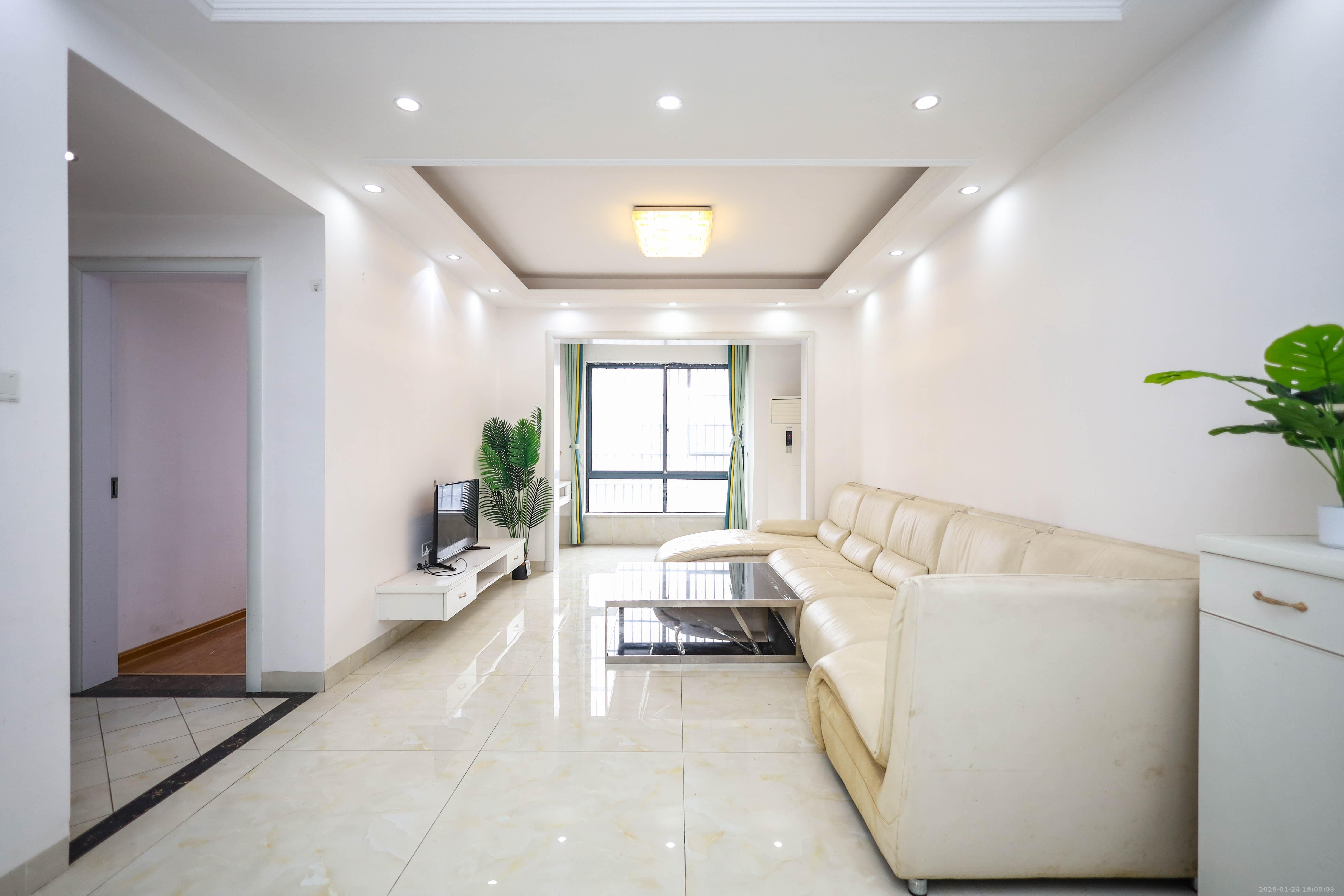 天麓尚层  2室2厅1卫    53.0万