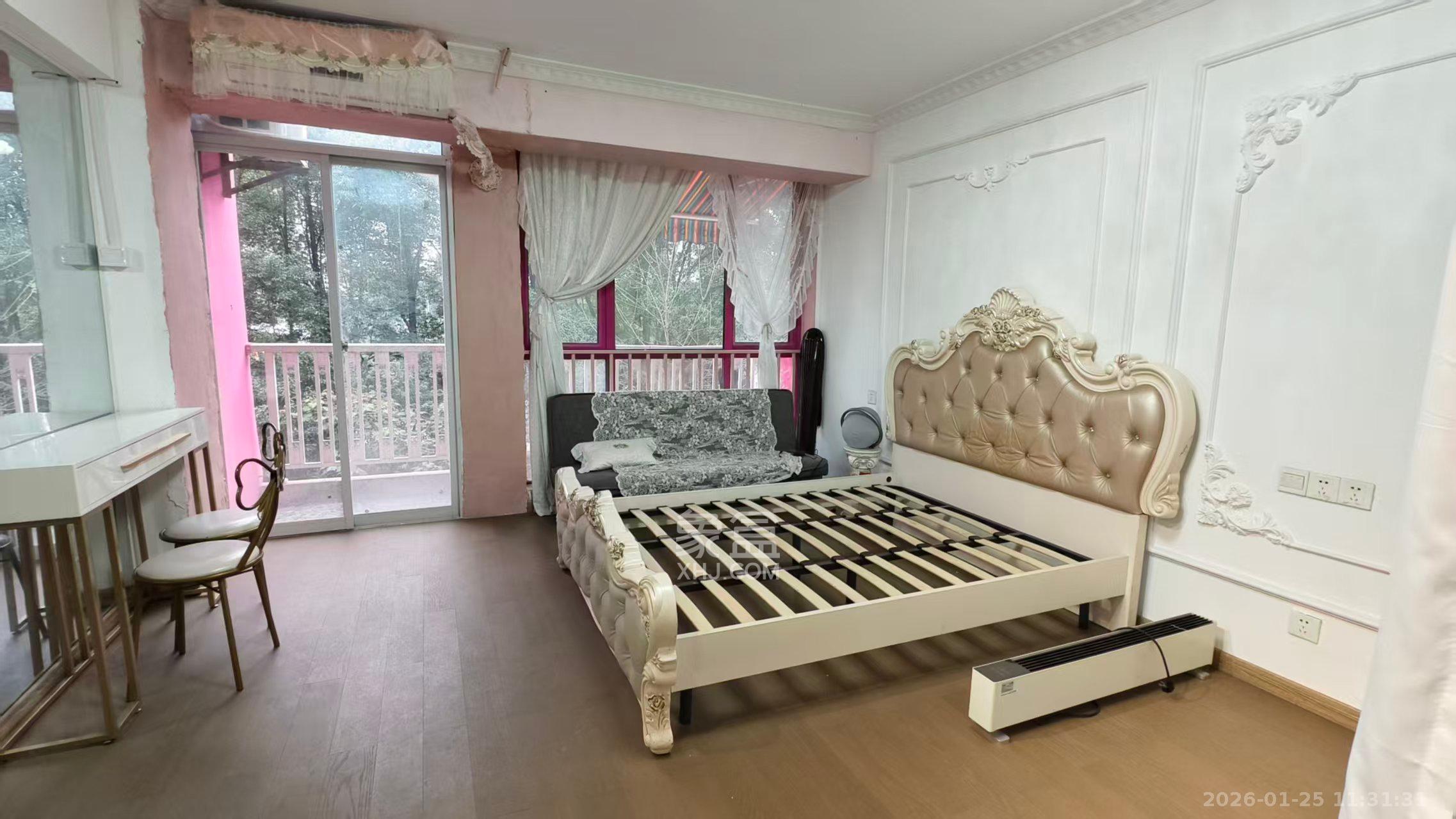 阳光100二期  1室1厅1卫    1800.0元/月