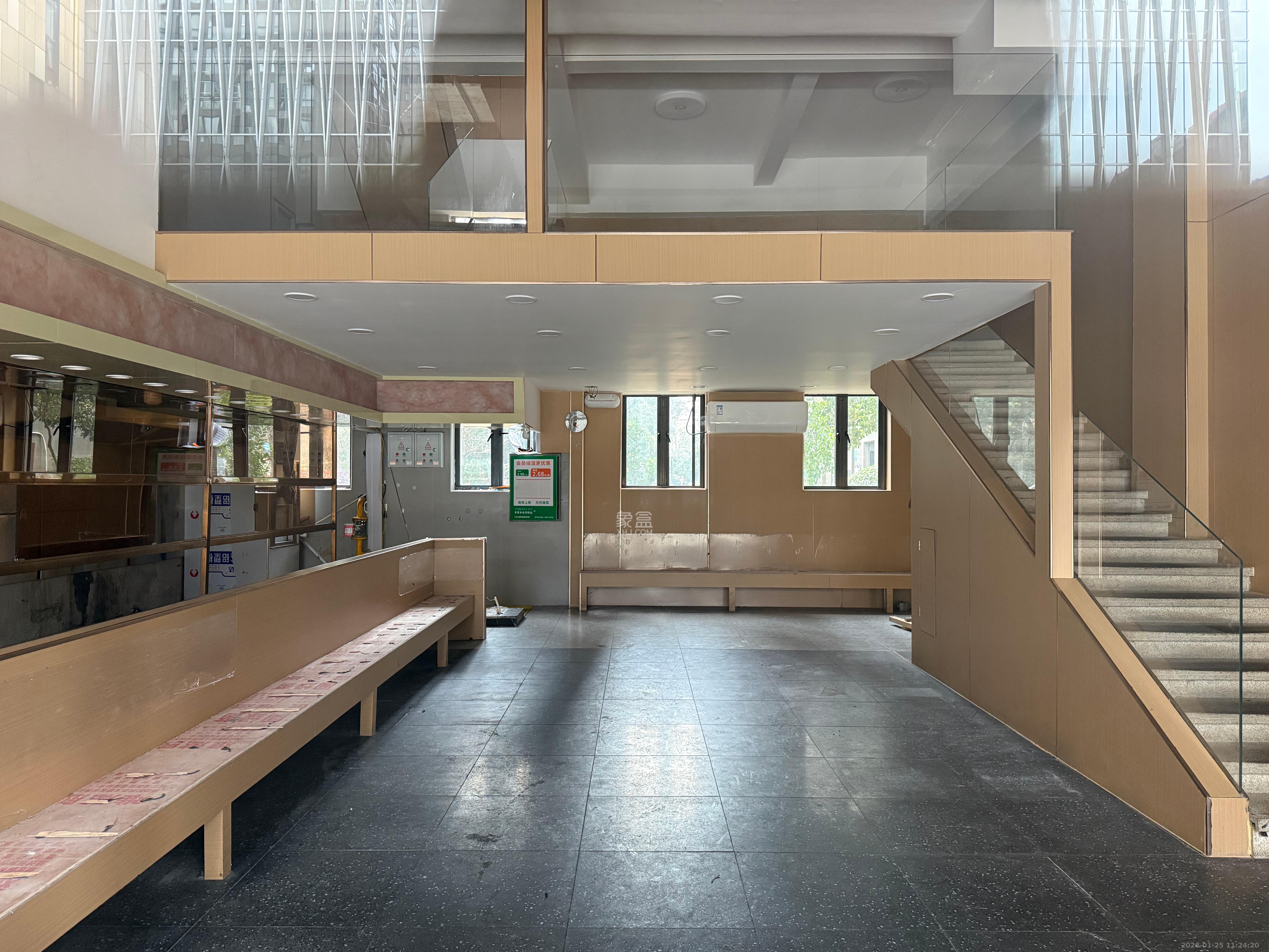 万博汇   230.0㎡      19000.0元/月