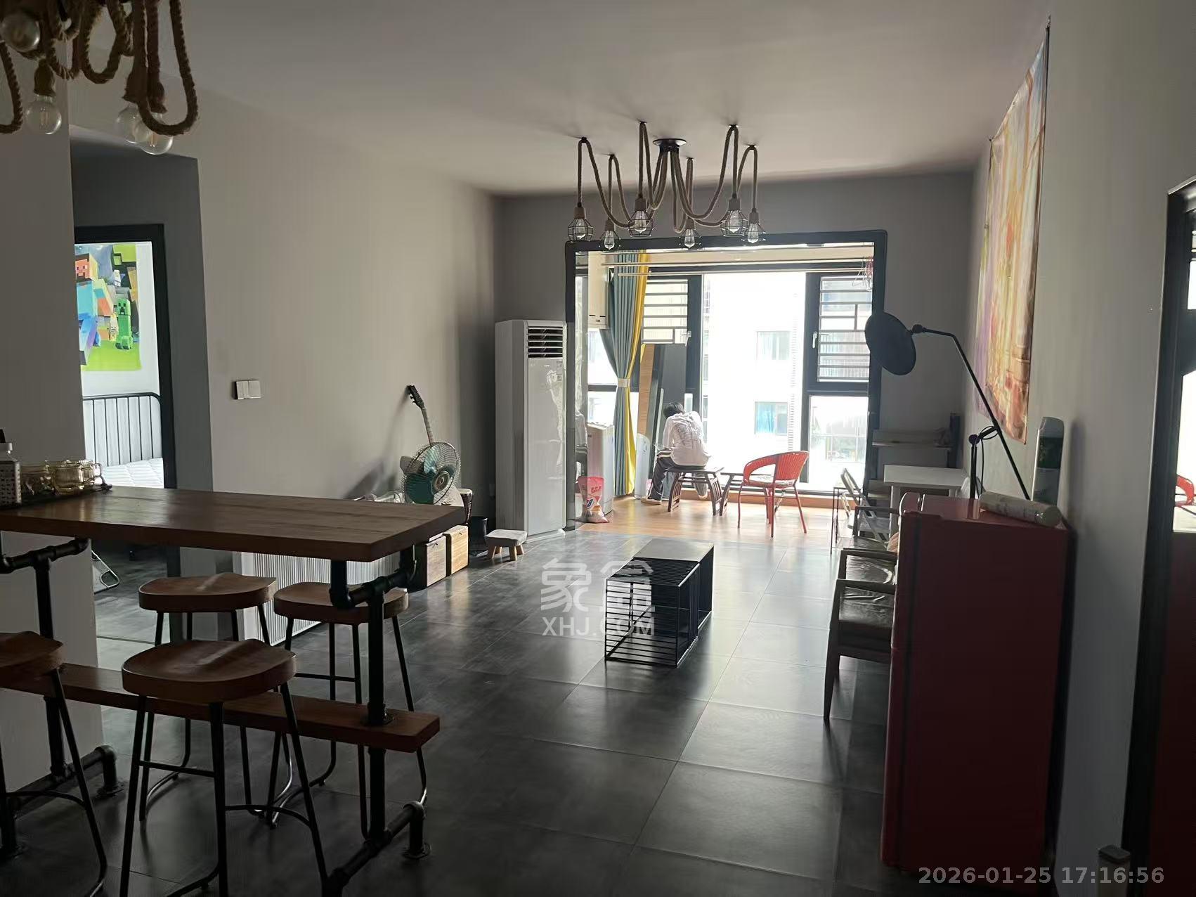 惟盛园  1室2厅1卫    2400.0元/月