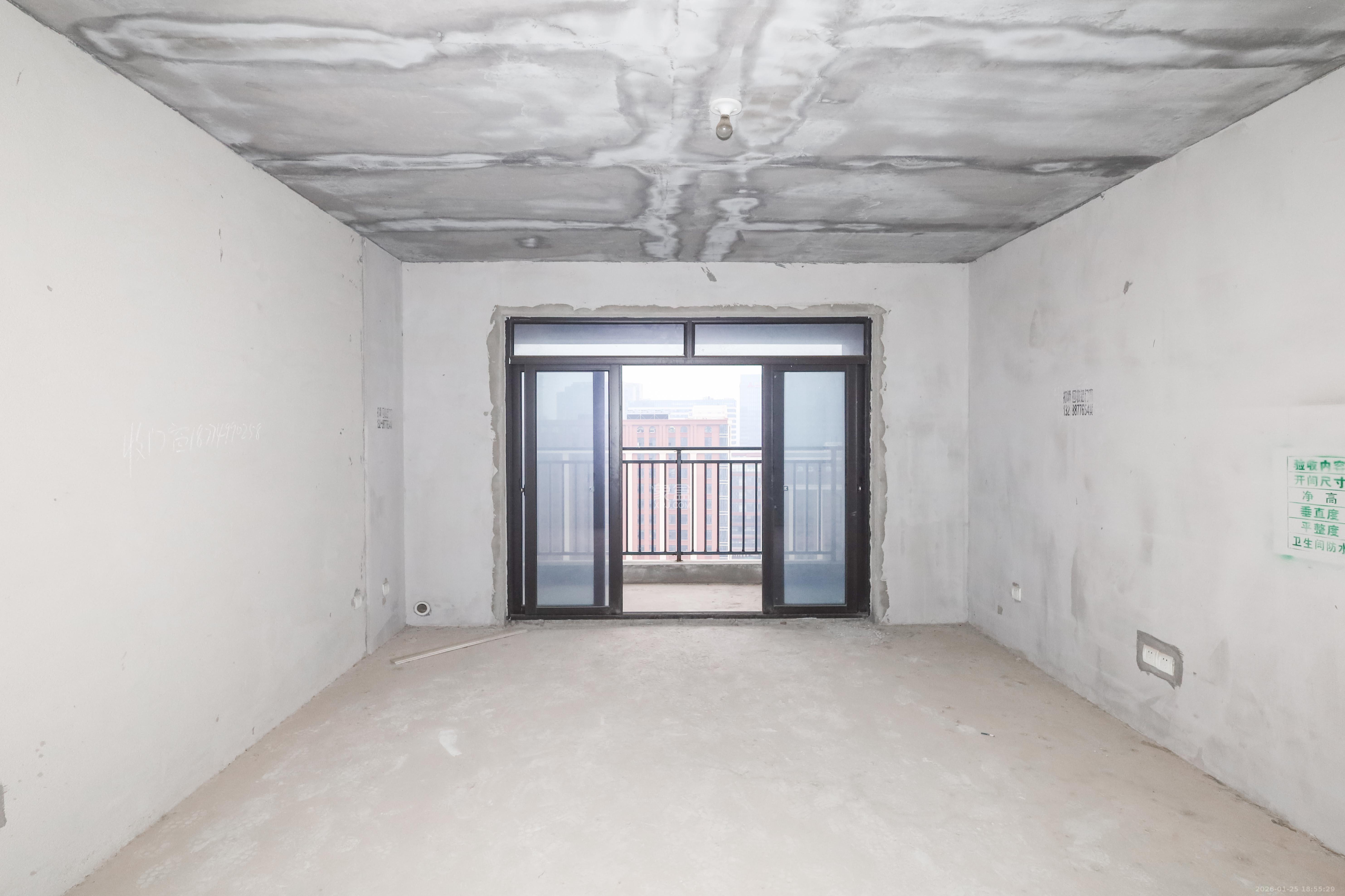 今时艺苑  4室2厅2卫    119.0万