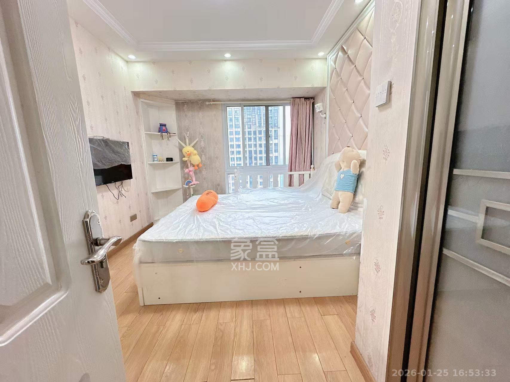 天麓尚层 3室2厅2卫 2200.0元/月 天麓尚层 3室2厅2卫 2200.0元/月室内图