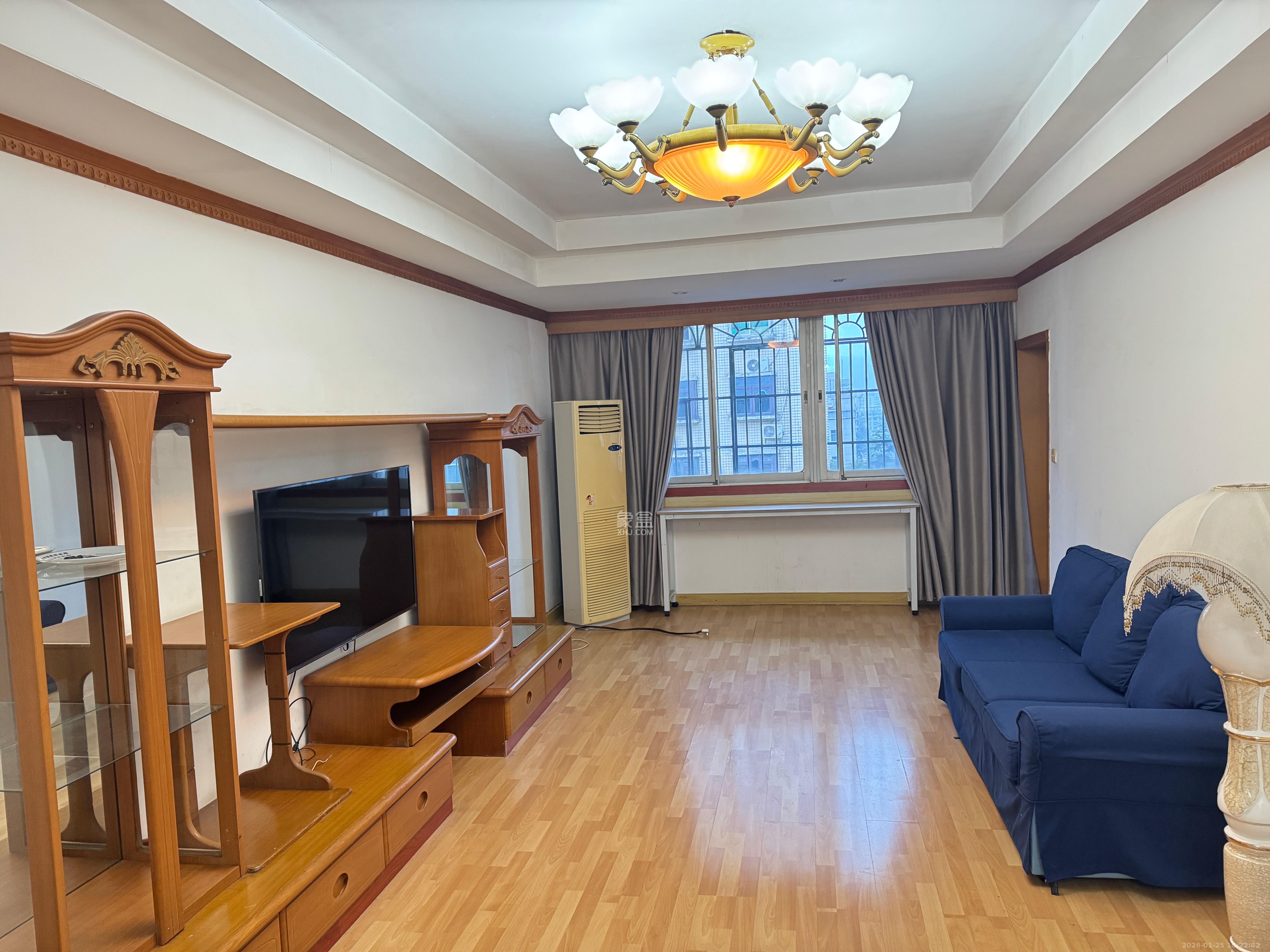 国家安全局单位房  3室2厅2卫    2100.0元/月