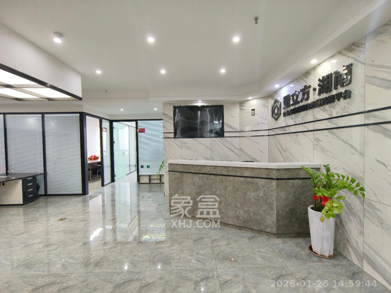 华润置地广场一期   131.0㎡      5600.0元/月