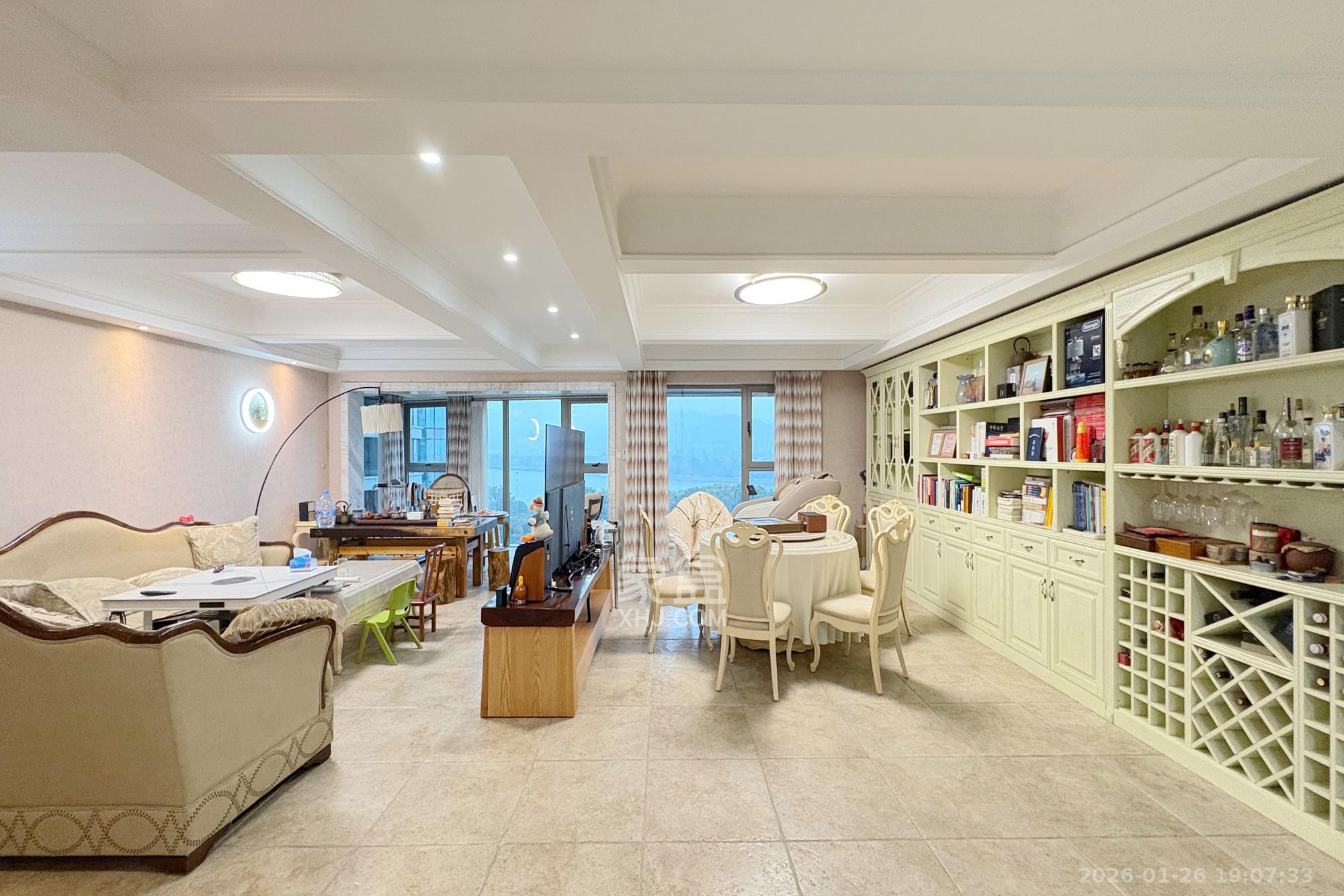 潮宗御苑  4室2厅3卫    300.0万