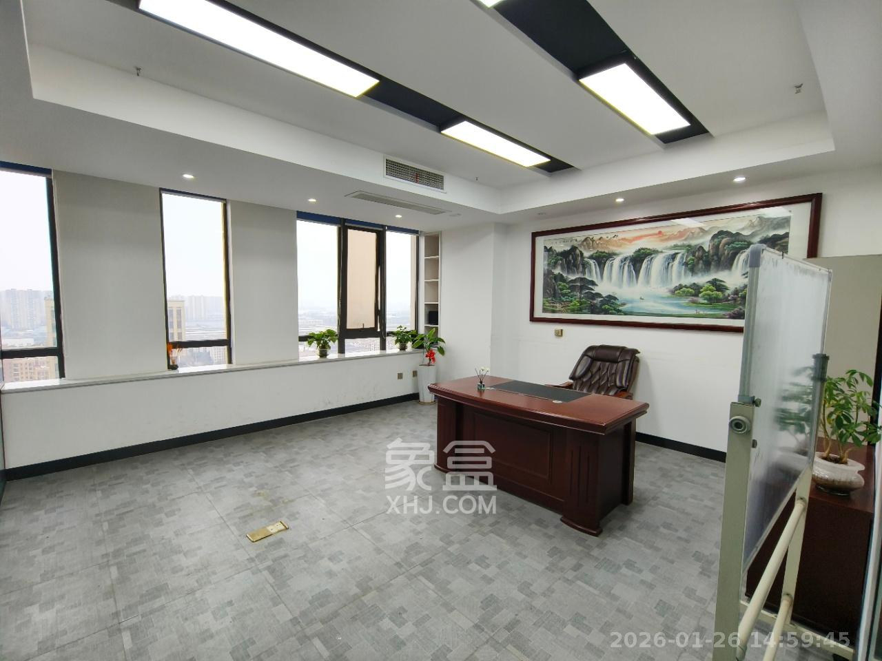 华润置地广场一期   131.0㎡      5600.0元/月室内图