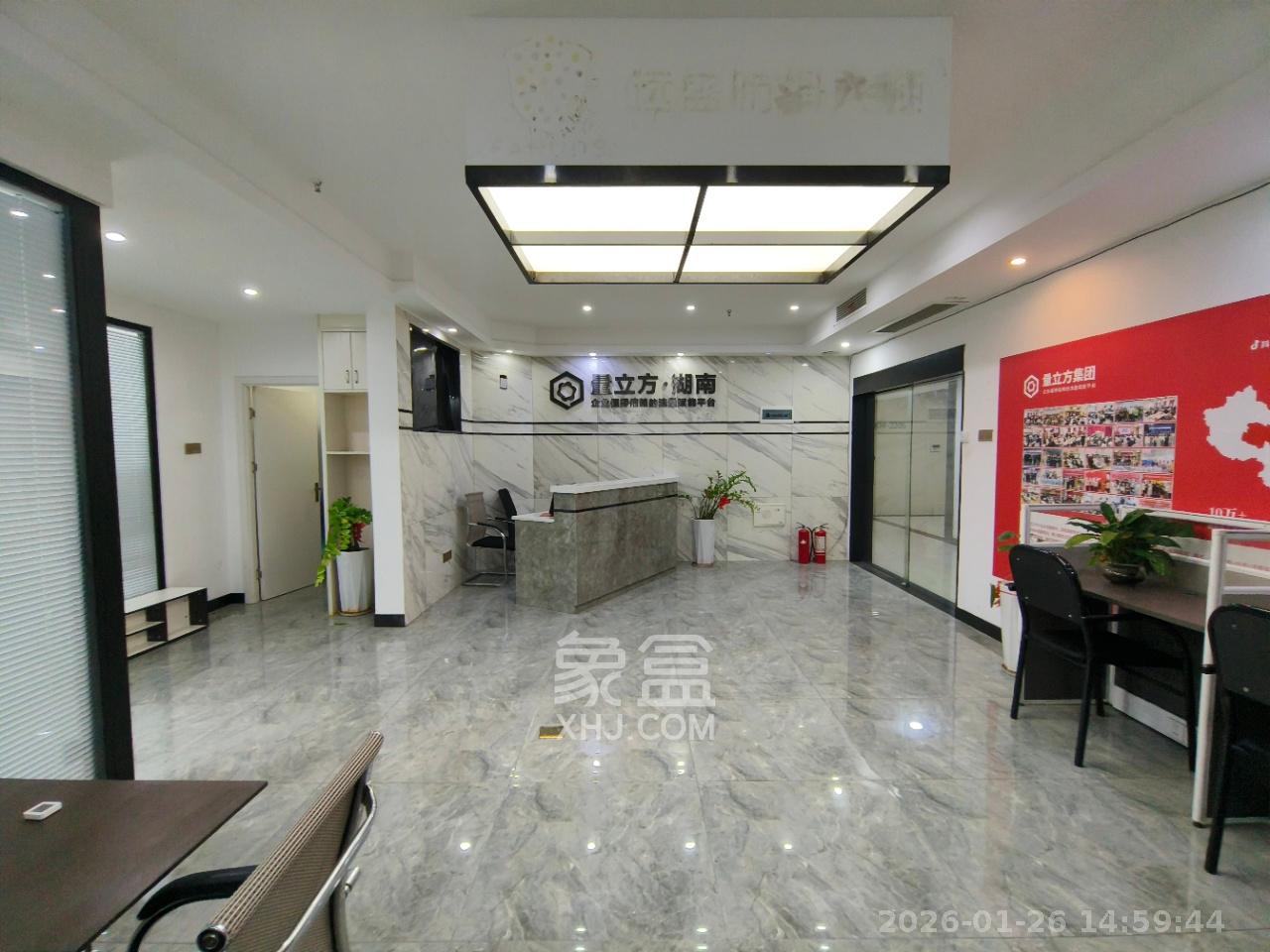 华润置地广场一期   131.0㎡      5600.0元/月室内图