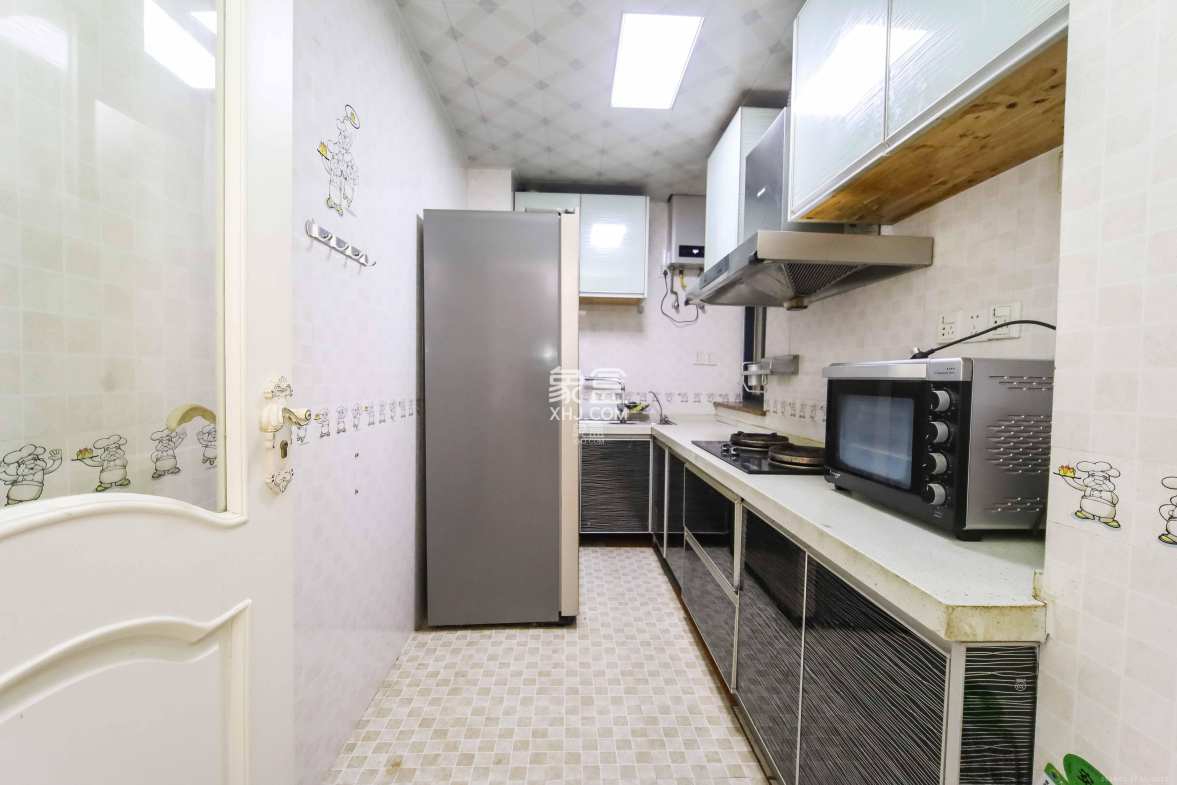 百纳广场(百纳公寓) 2室2厅1卫 73.8万 百纳广场(百纳公寓) 2室2厅1卫 73.8万厨房