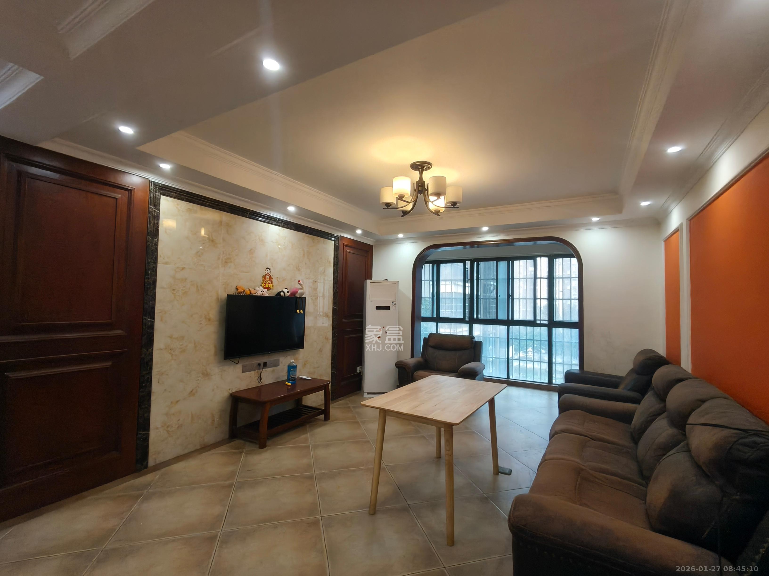 圆梦康乐城  3室2厅2卫    2000.0元/月