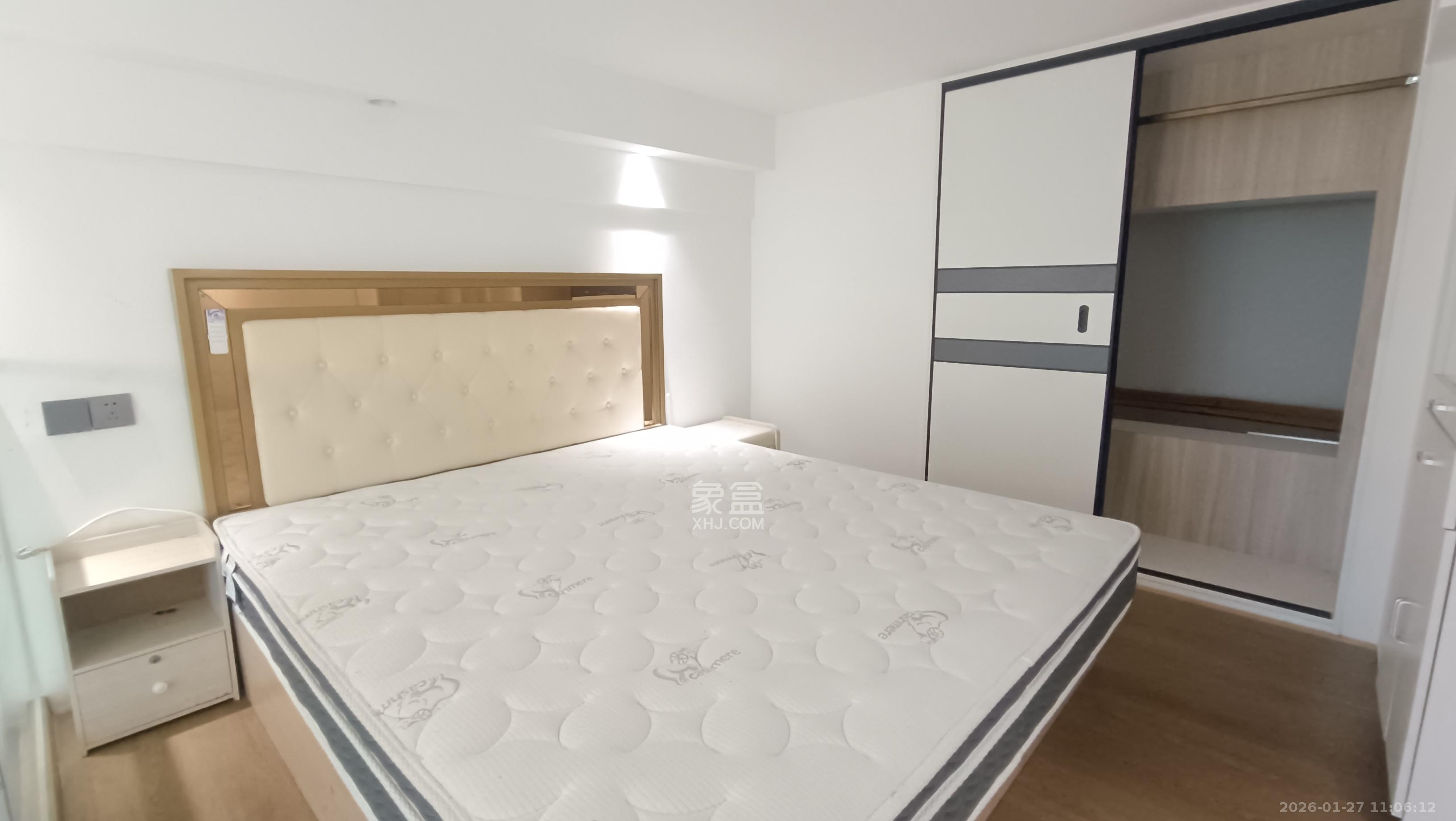 新长海漓湘悦  1室1厅1卫    1500.0元/月