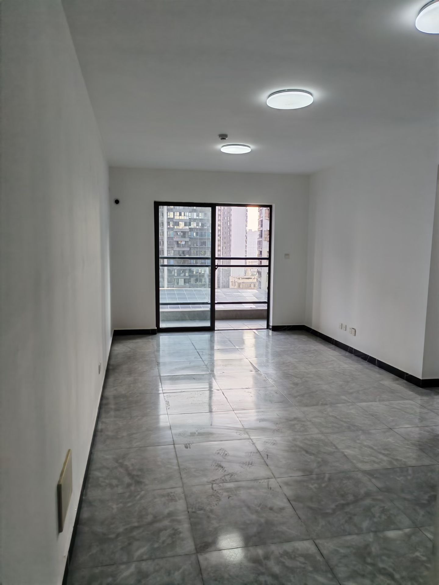 坡博家园三区  3室2厅1卫    108.0万