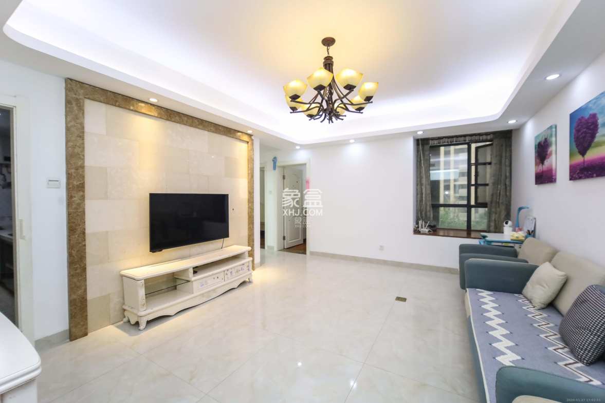 百纳广场(百纳公寓) 2室2厅1卫 73.8万 百纳广场(百纳公寓) 2室2厅1卫 73.8万客厅