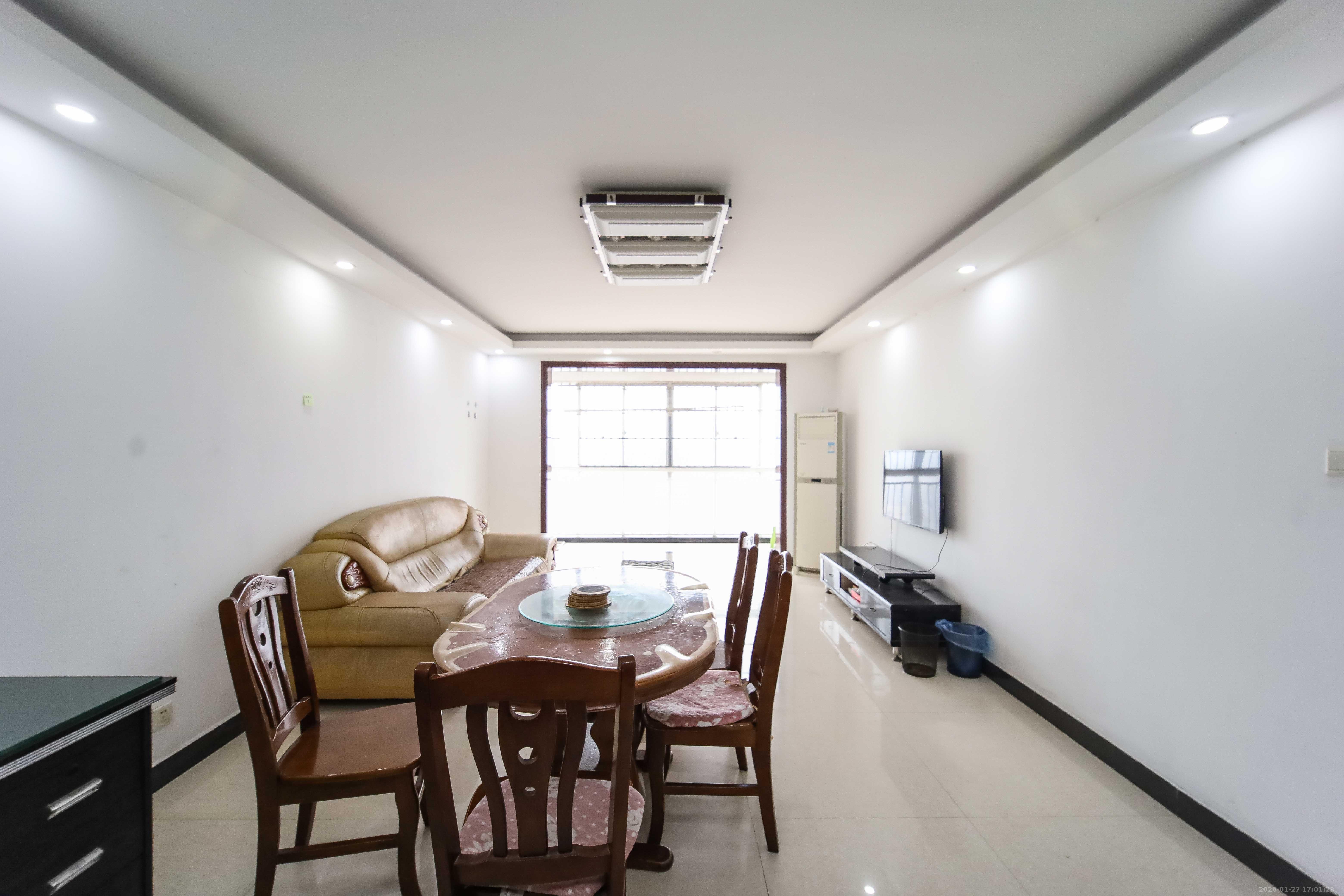 高桥现代商贸城  4室2厅2卫    78.0万