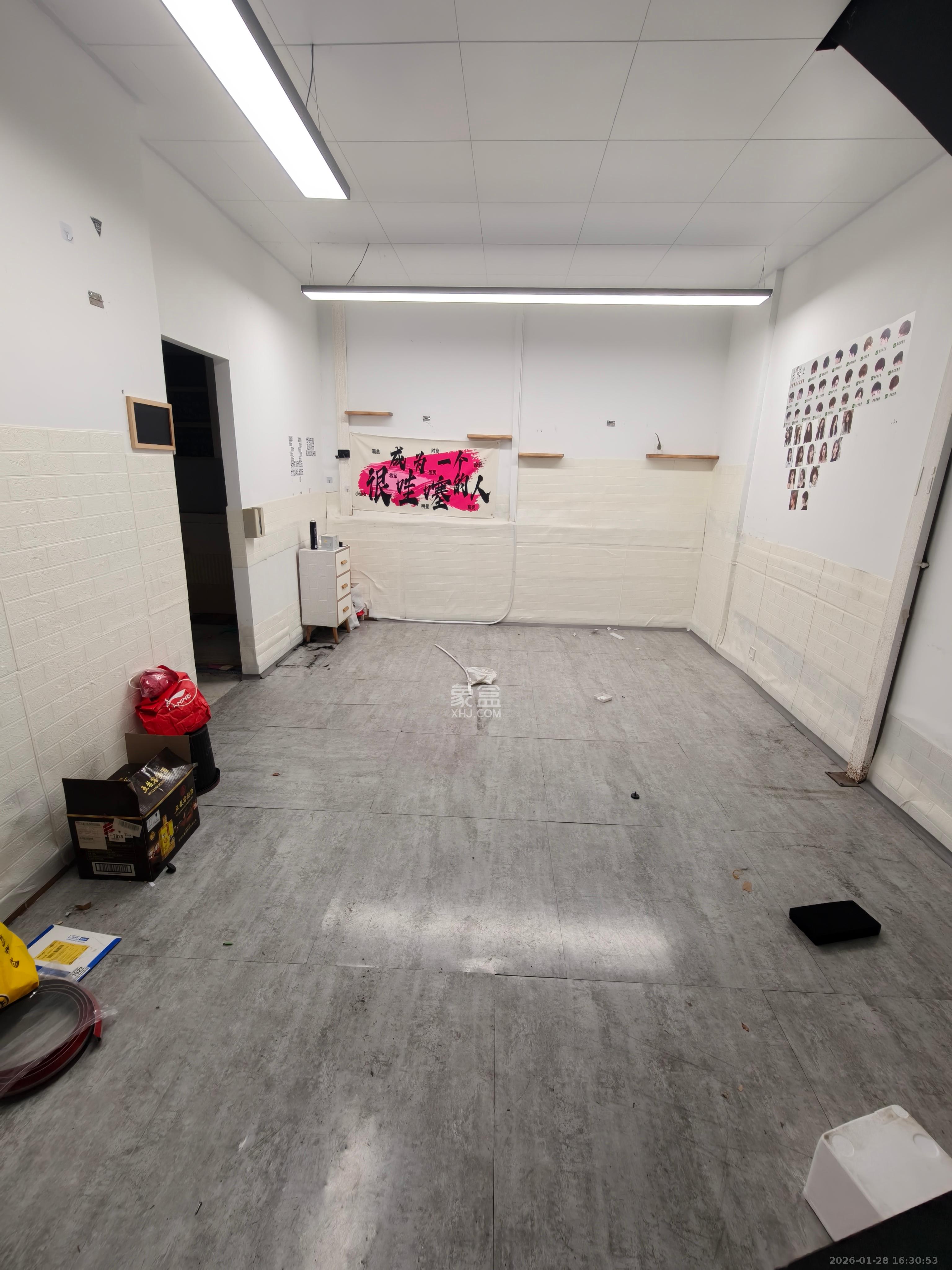 湖韵佳苑   70.0㎡      2400.0元/月室内图