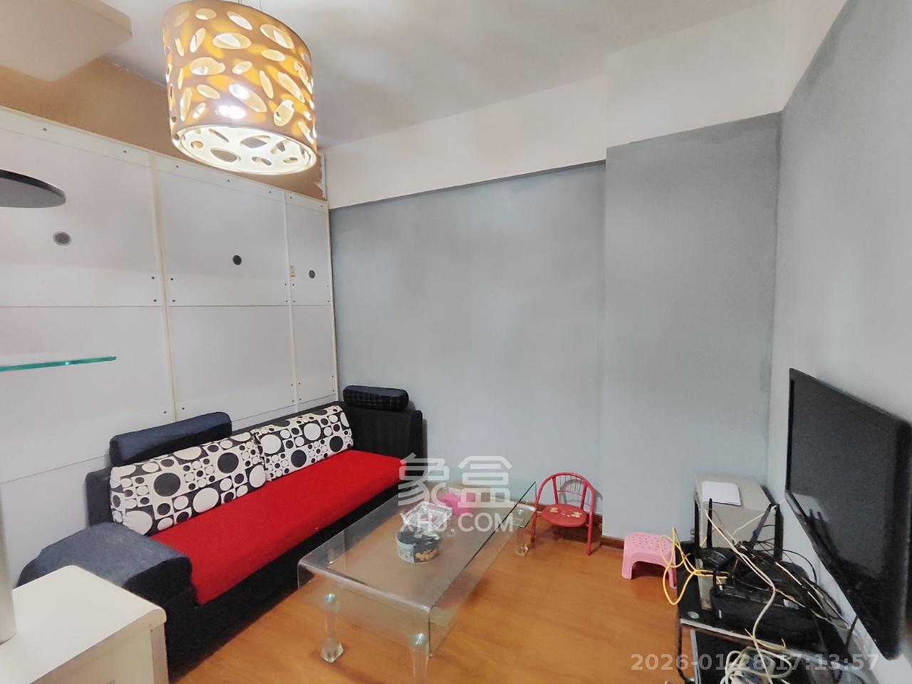 长大卧琥A区  1室1厅1卫    1700.0元/月