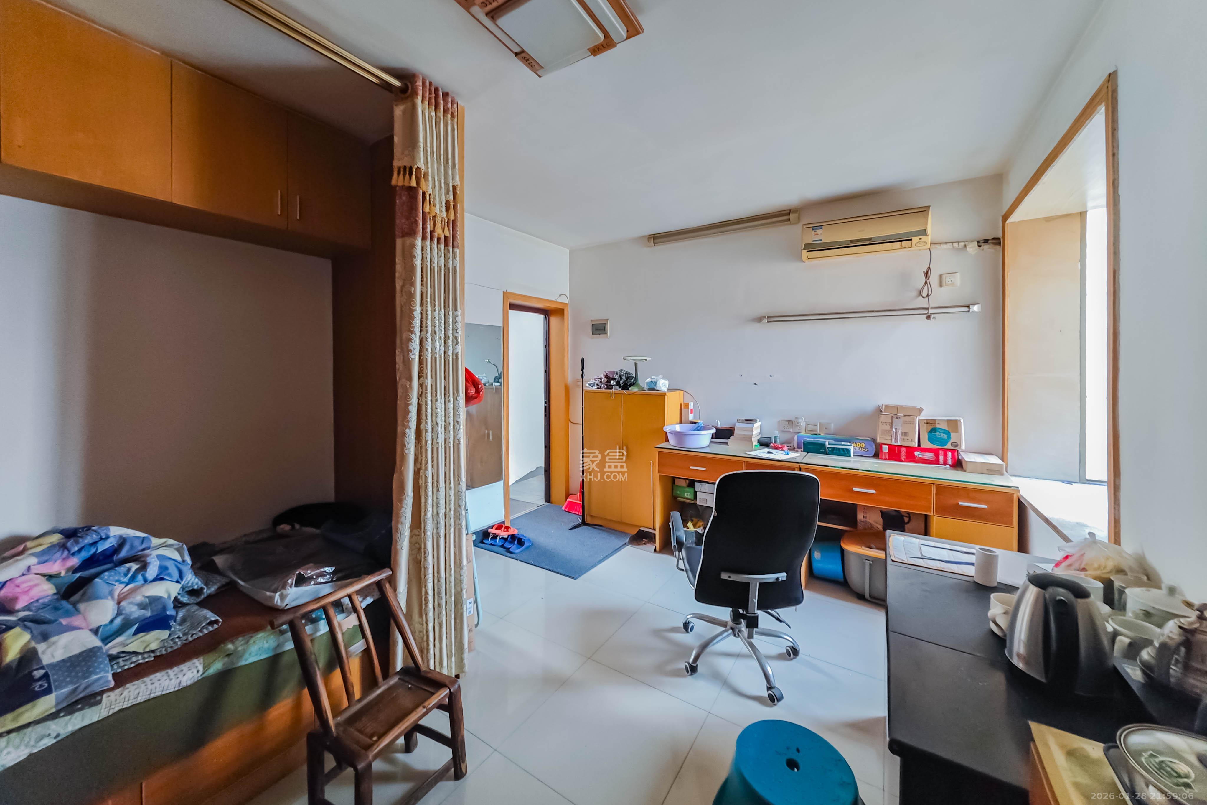 自然小区  1室1厅1卫    13.8万