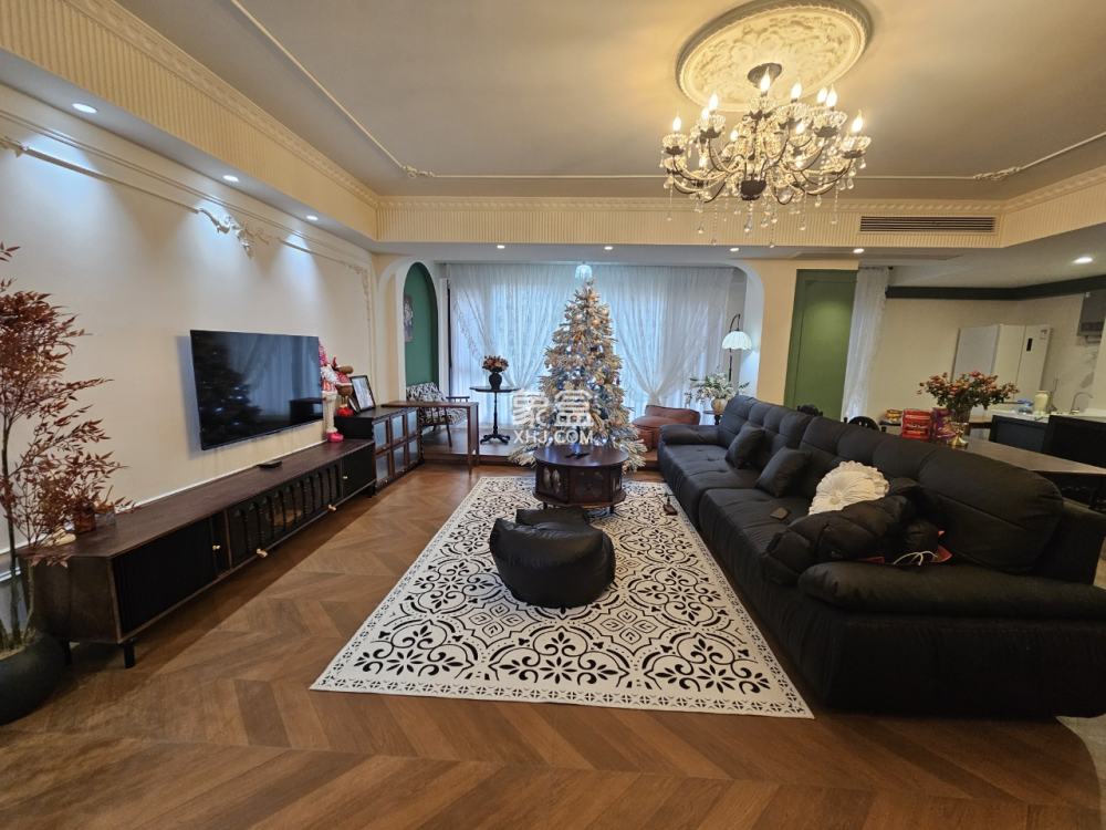 山水豪庭  4室2厅2卫    95.0万