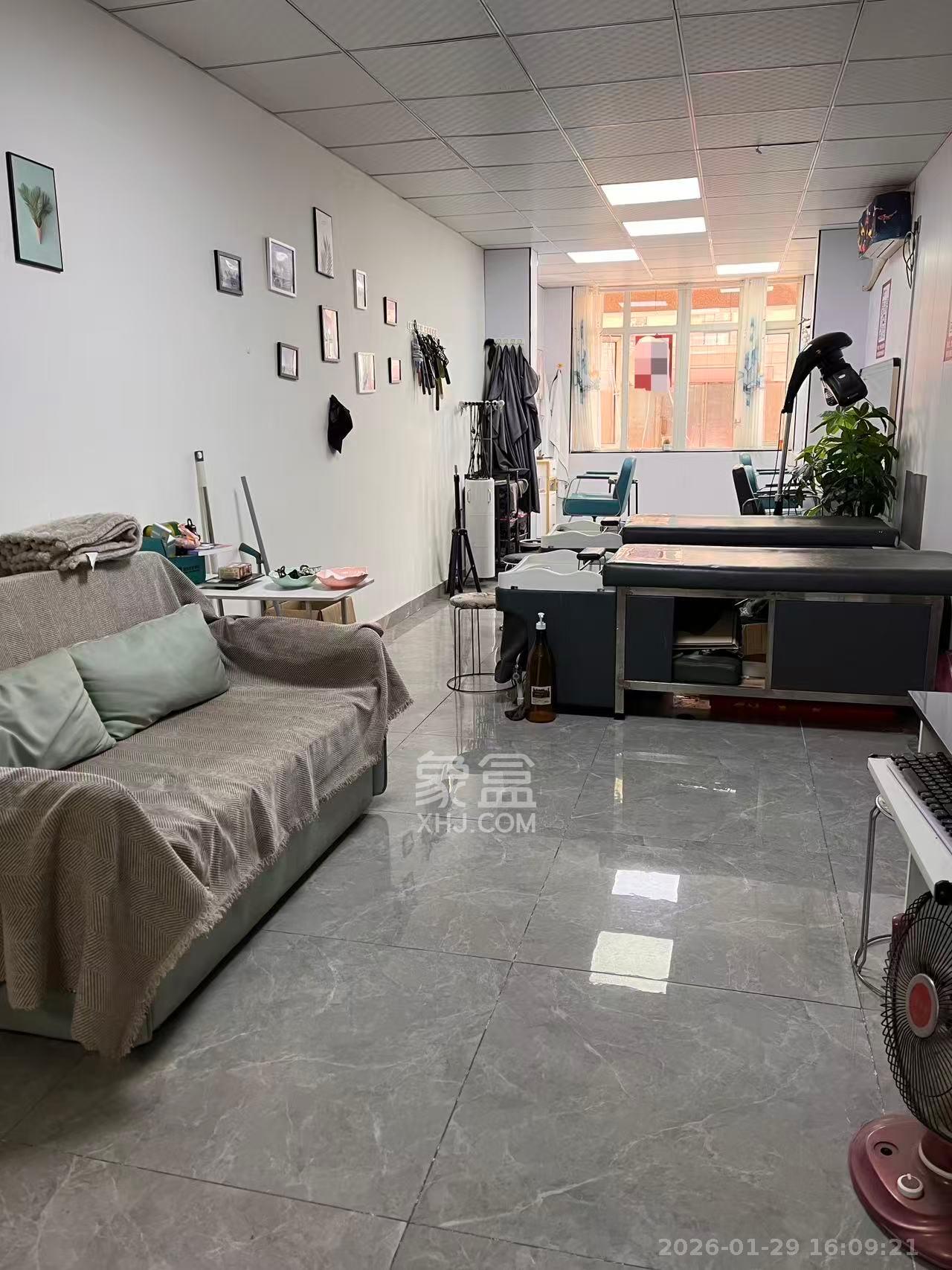 丽发新城   10.0㎡      2100.0元/月室内图