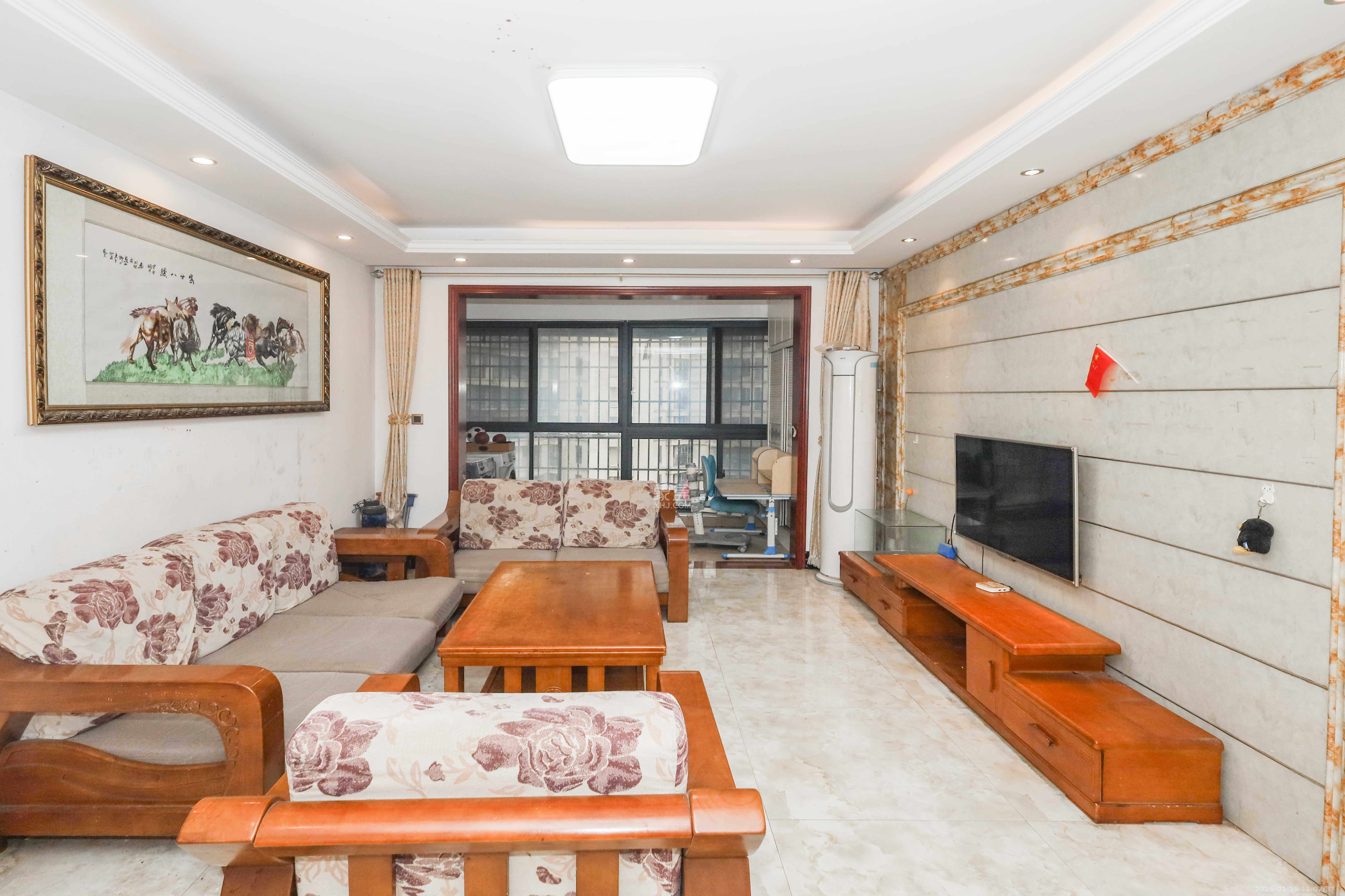 保利麓谷林语C区  4室2厅1卫    125.0万