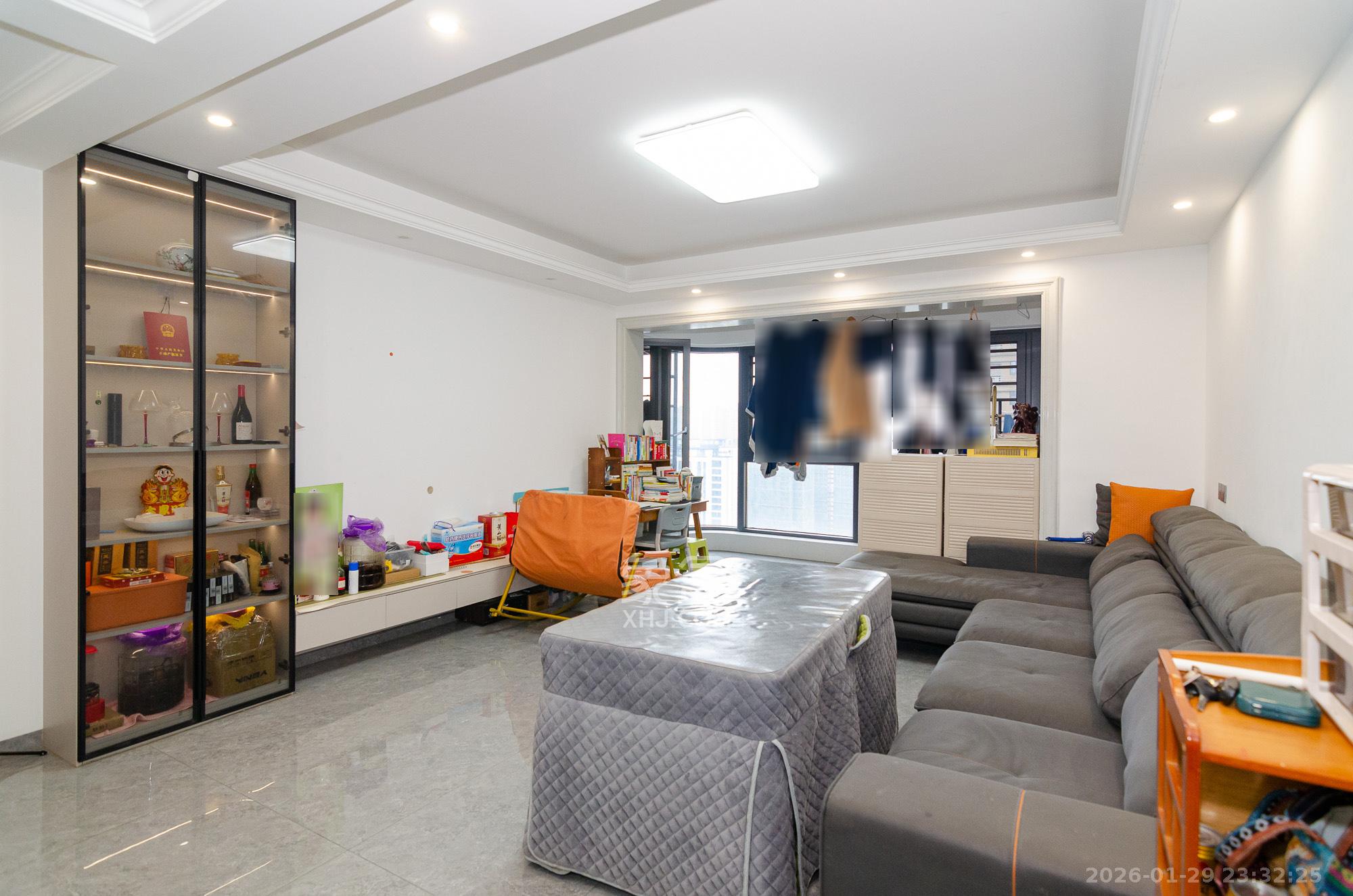 润和长郡（润和紫郡二三期）  5室2厅2卫    120.0万