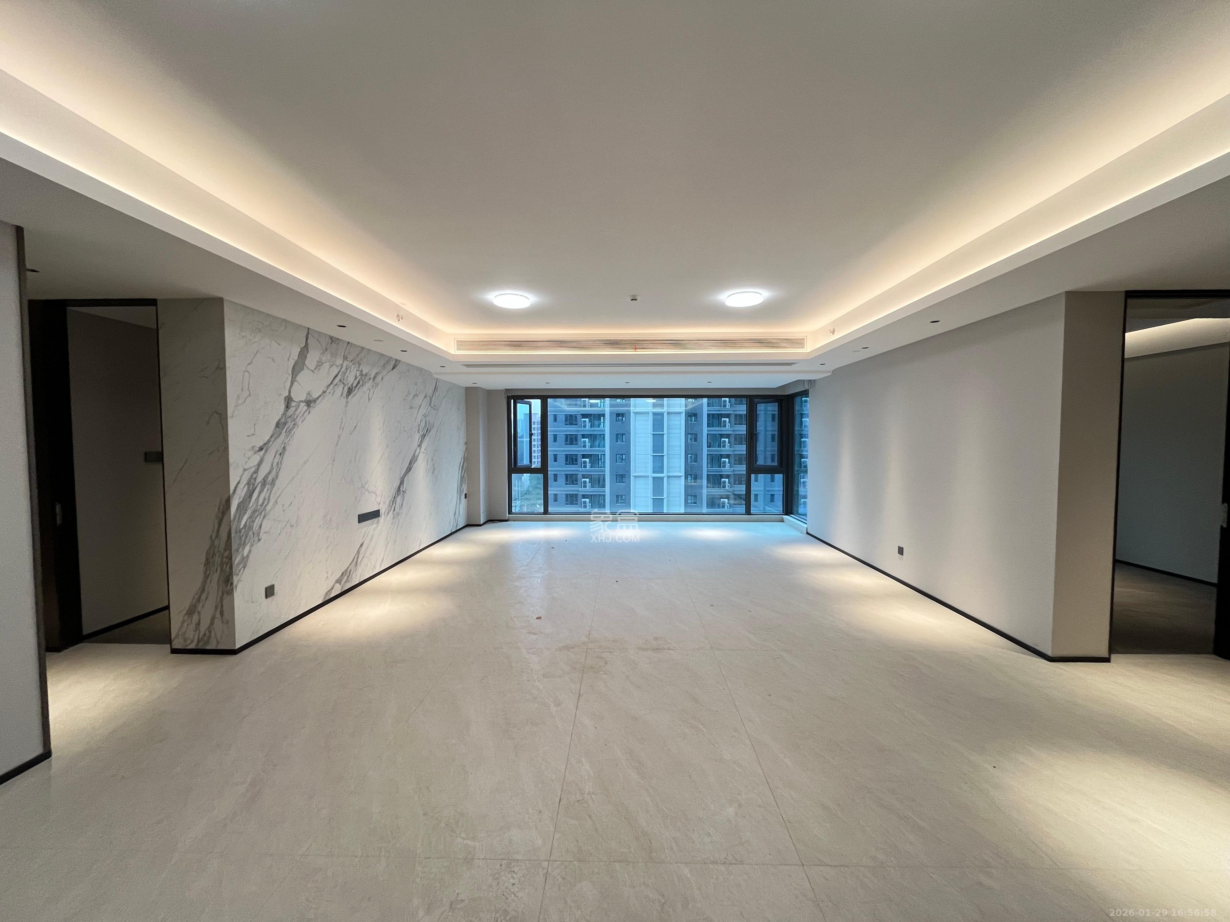 中海阅湘台  4室2厅3卫    9500.0元/月