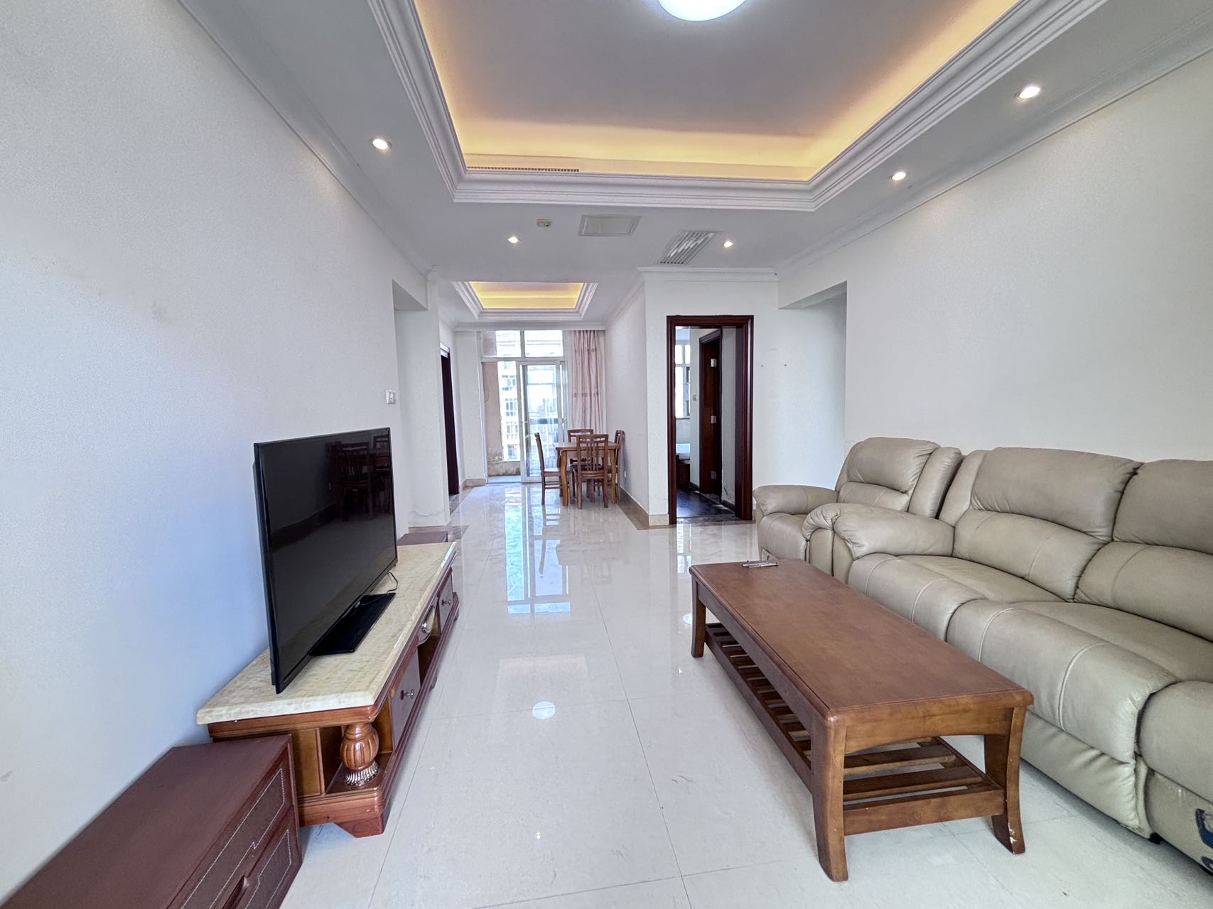 中弘西岸首府  2室2厅2卫    110.0万