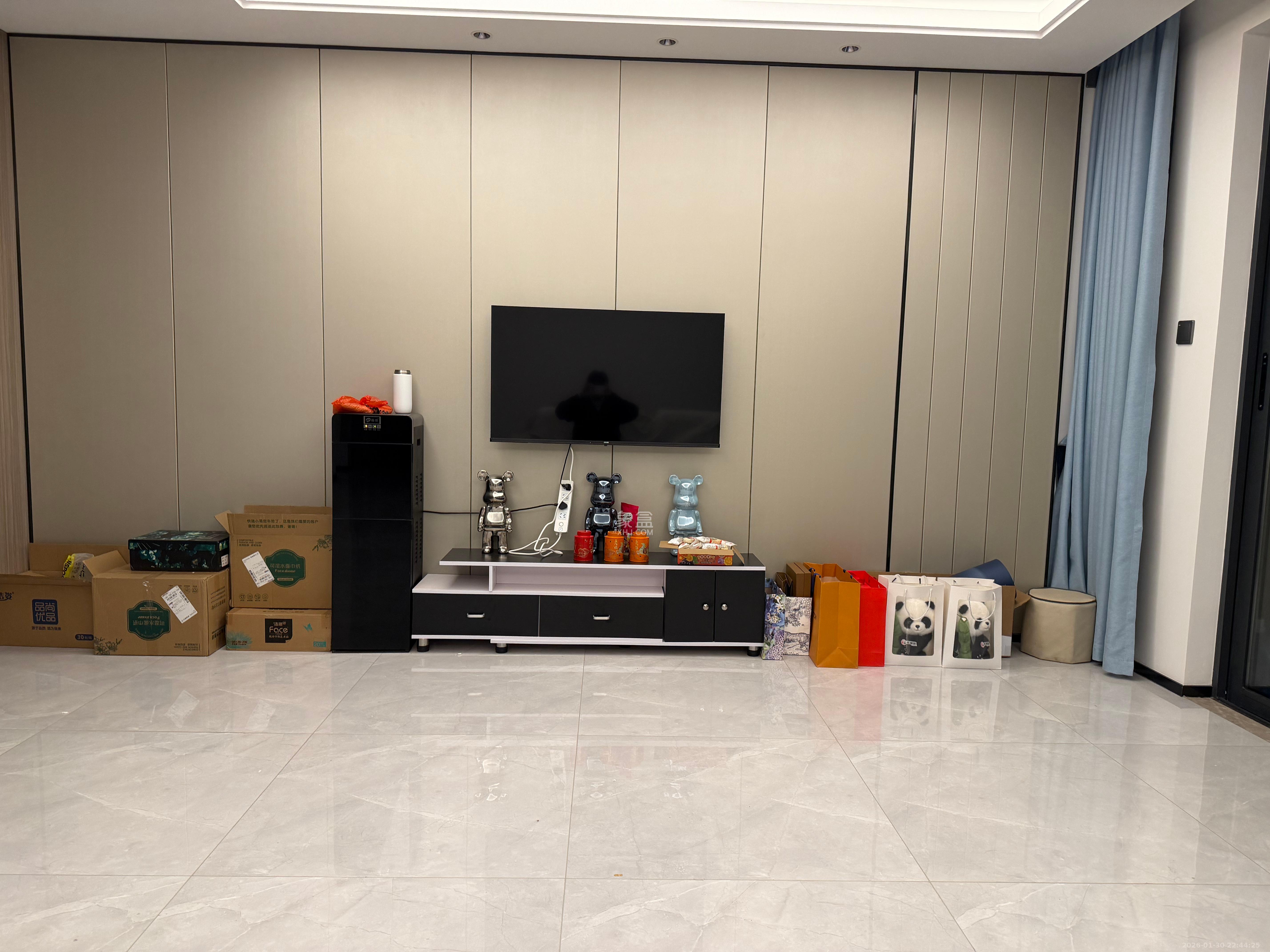 三一云谷一期  4室2厅2卫    3500.0元/月