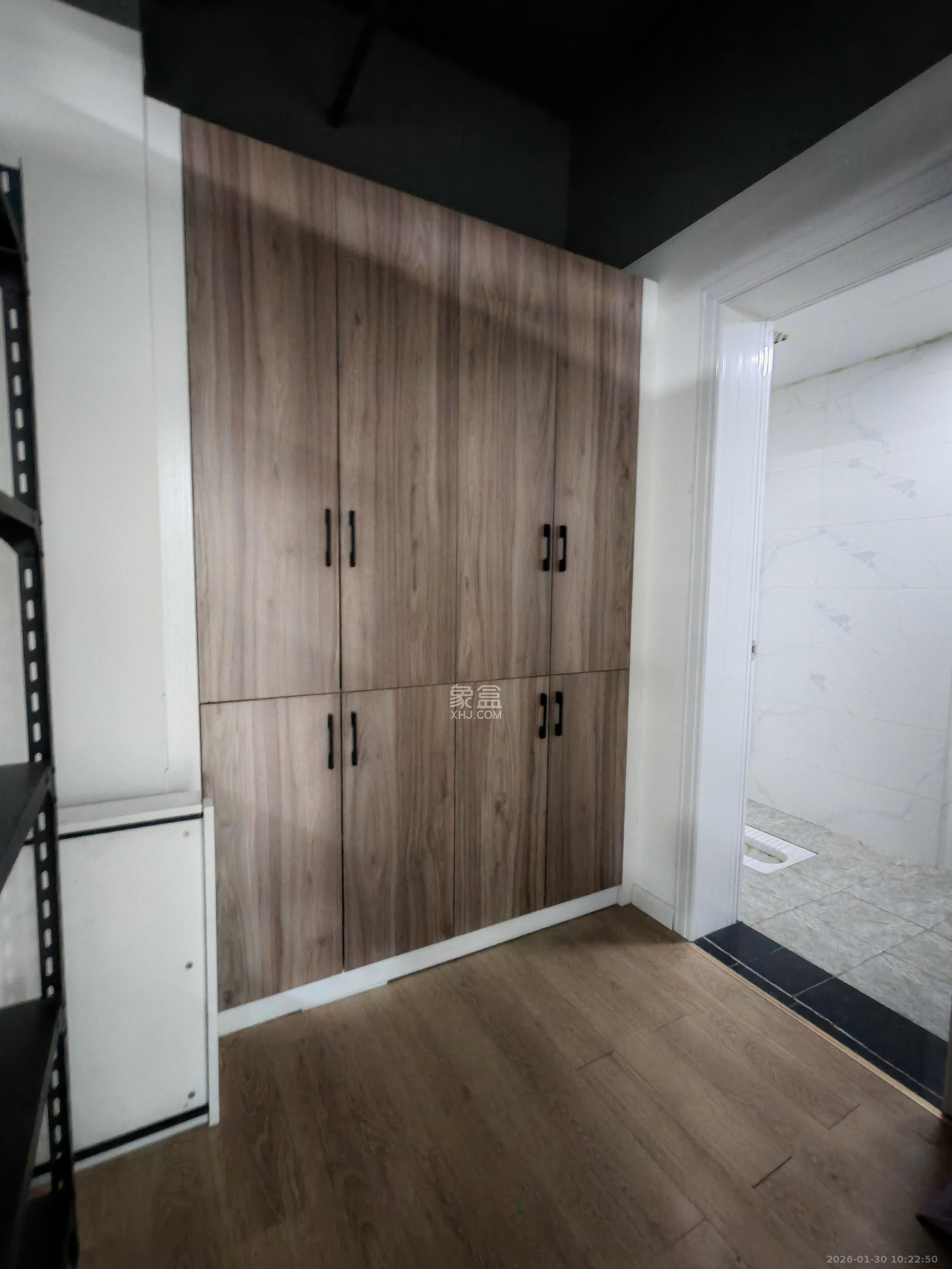 荣泰广场   120.0㎡      4500.0元/月室内图