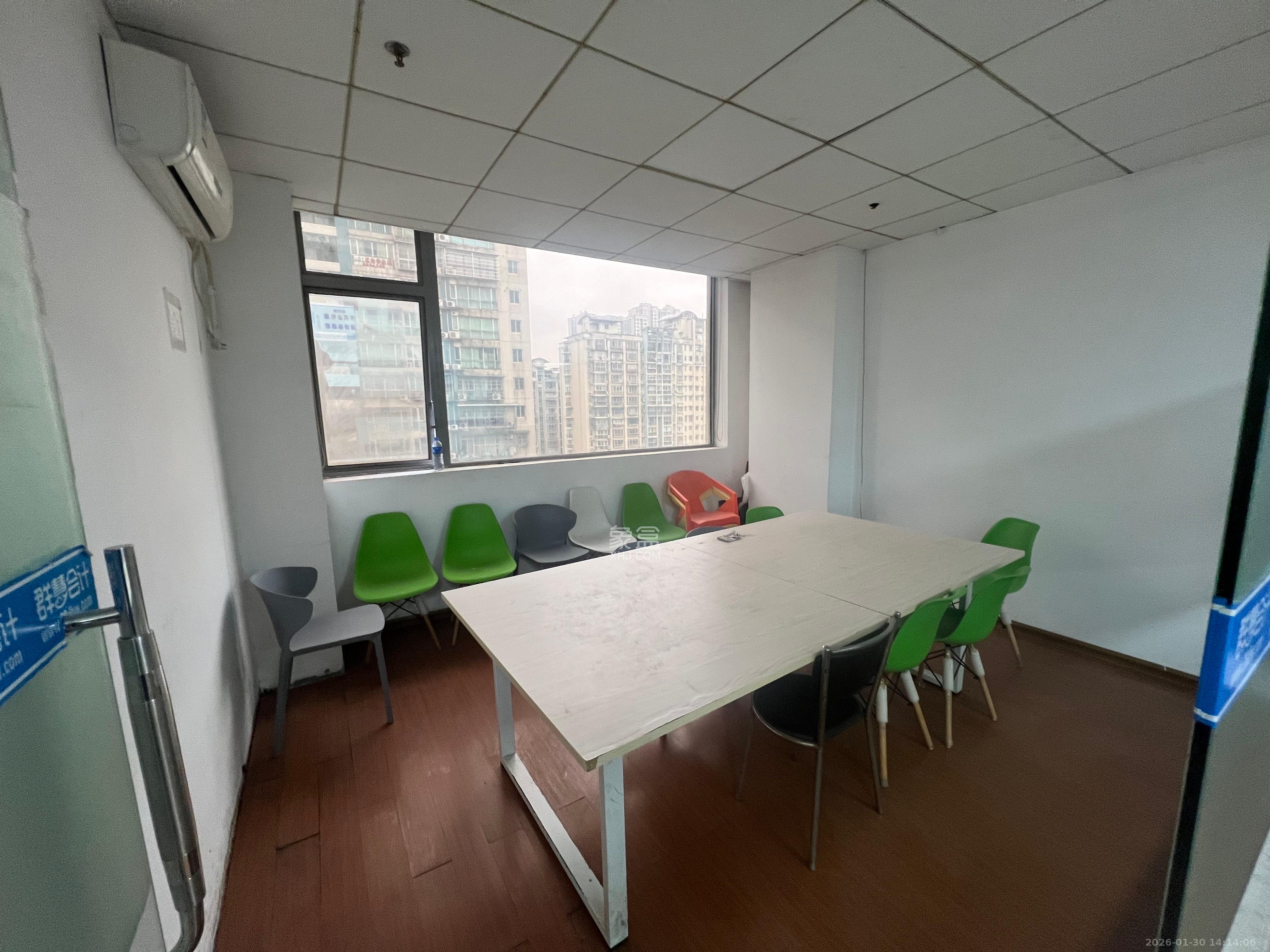 百脑汇大厦（友阿百货）   165.0㎡      5800.0元/月室内图