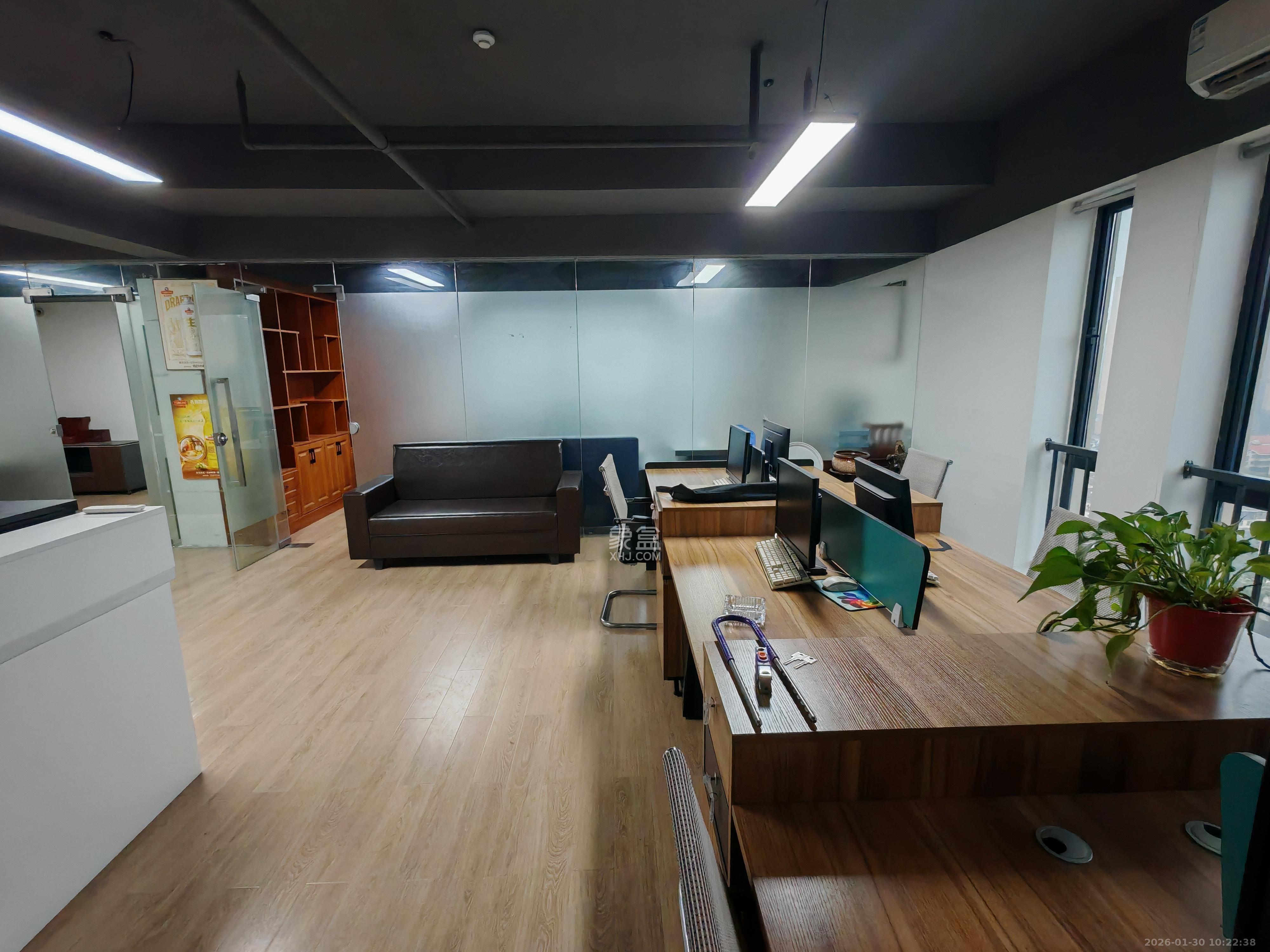 荣泰广场   120.0㎡      4500.0元/月室内图