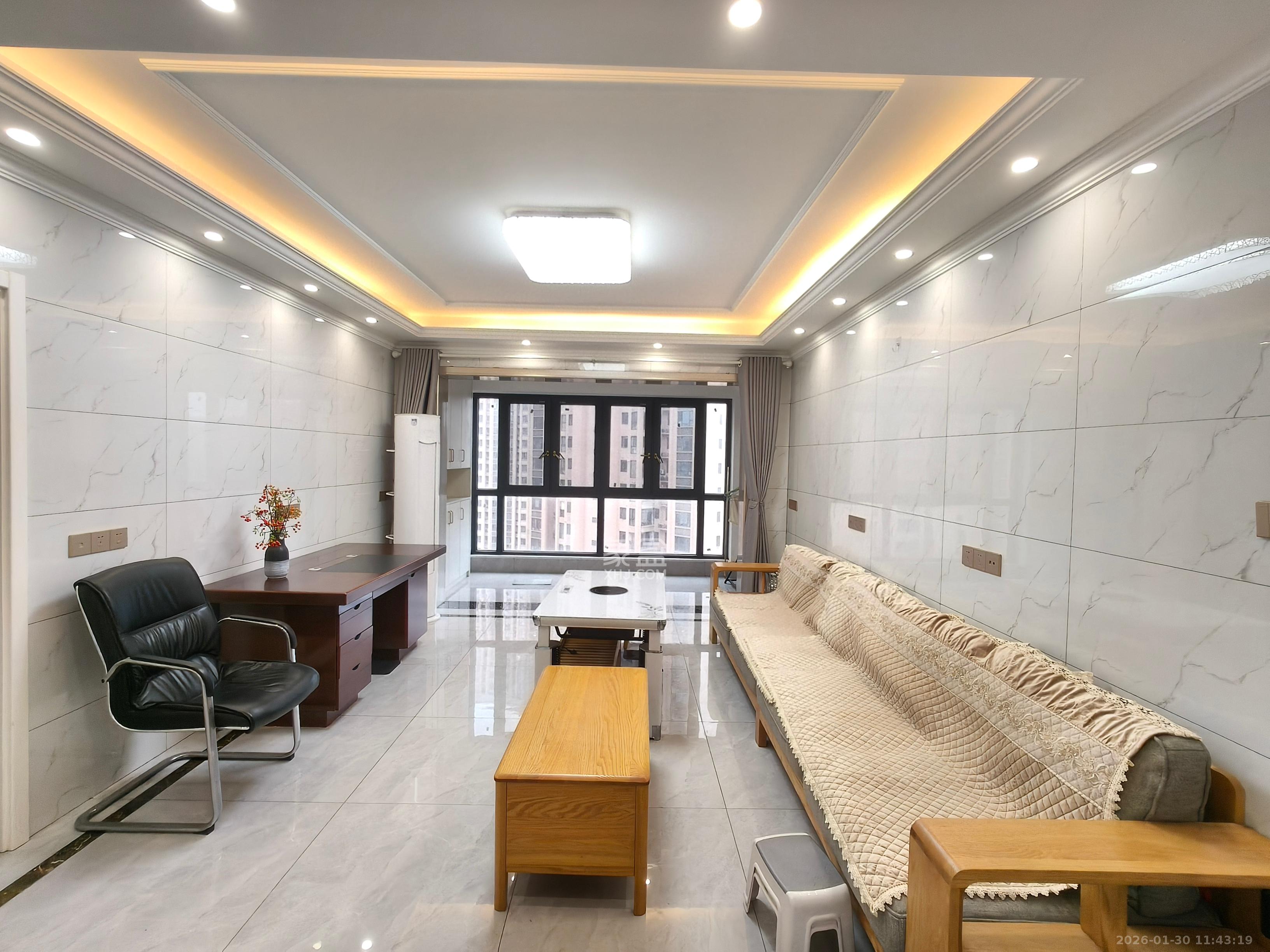 博长山水香颐  4室1厅1卫    2400.0元/月