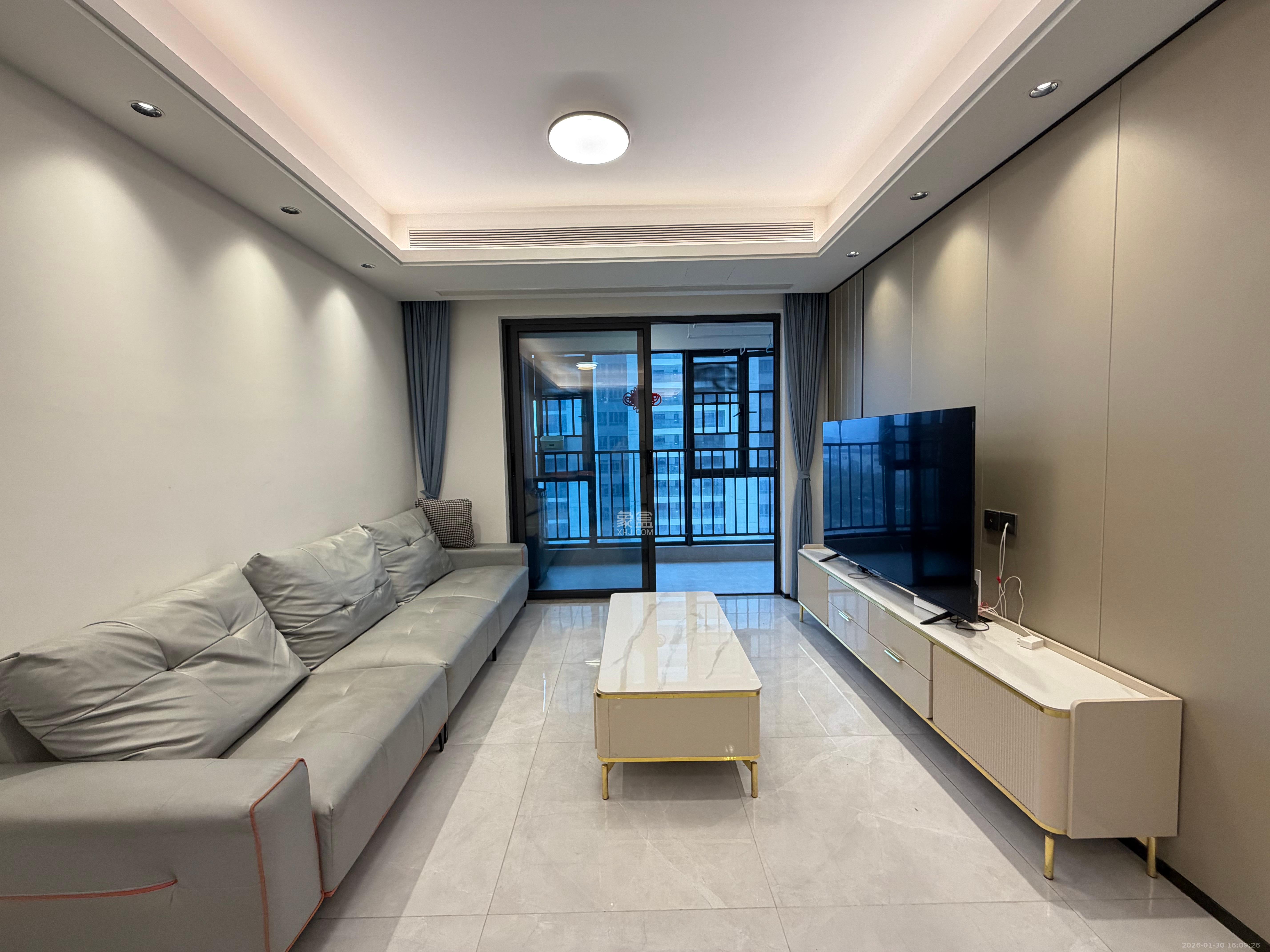 三一云谷一期  3室2厅2卫    2700.0元/月