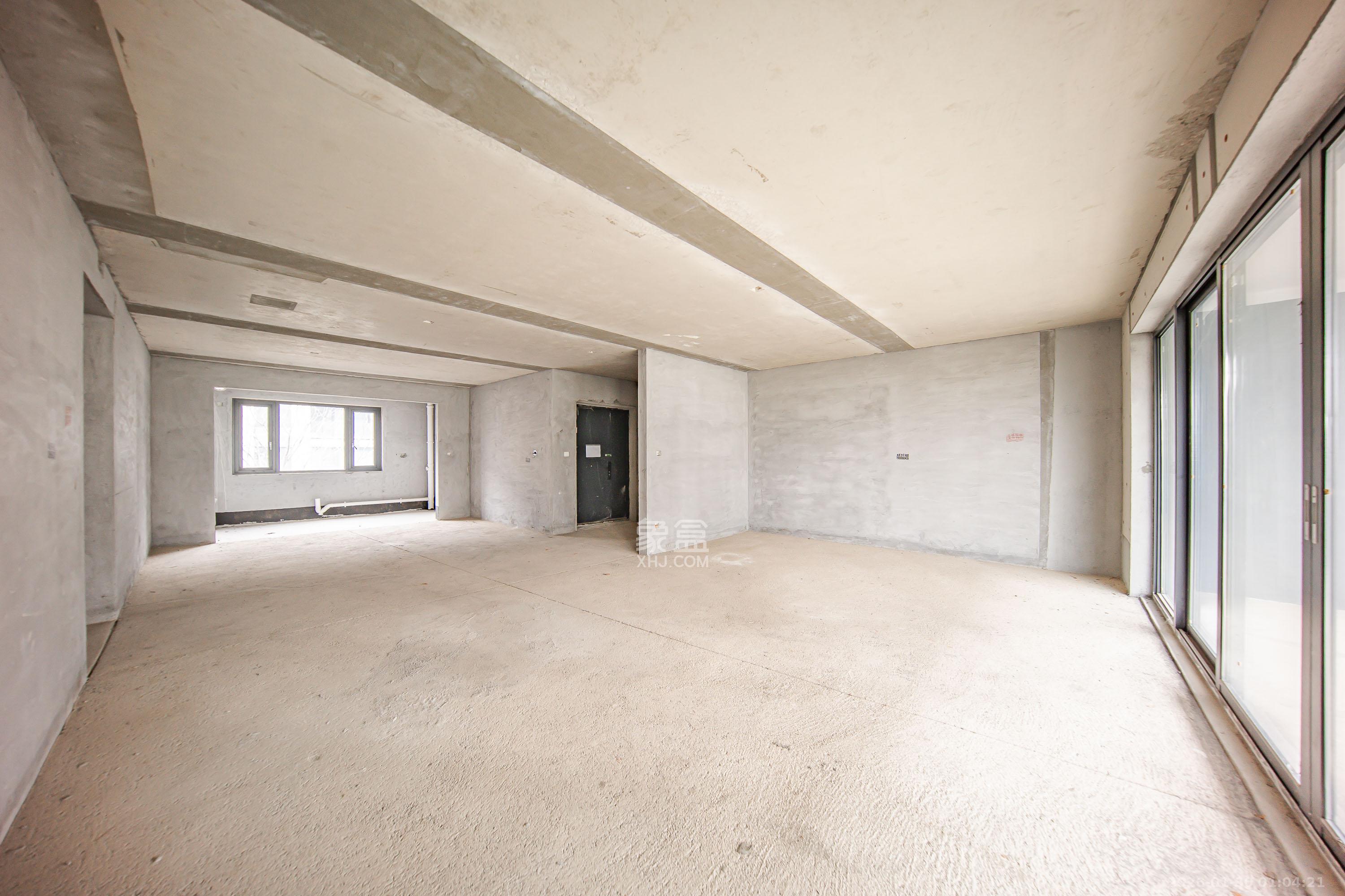 城发恒伟洋湖映2009  4室2厅2卫    280.0万