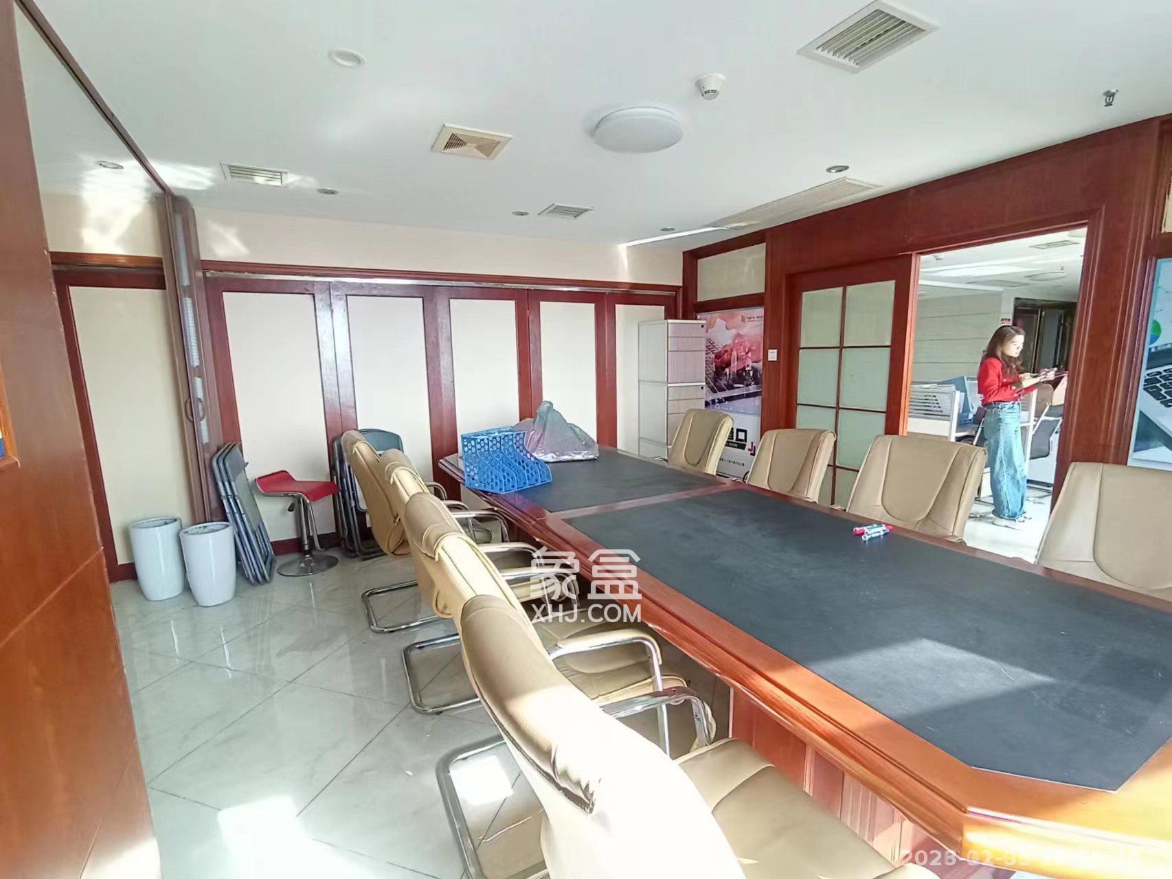 泊富公寓（泊富国际广场）   113.5㎡      8000.0元/月