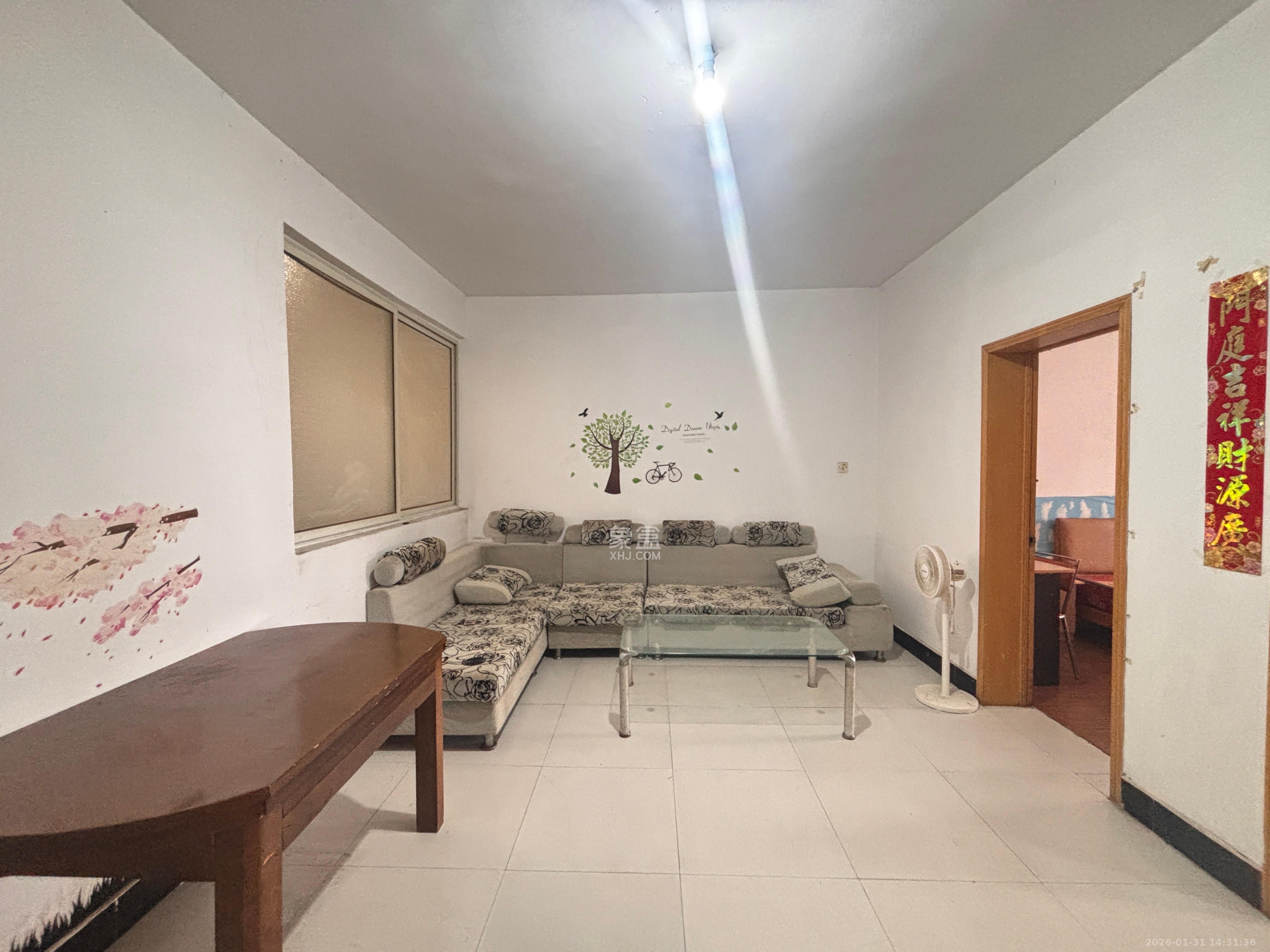 金三角花园  2室1厅1卫    1300.0元/月