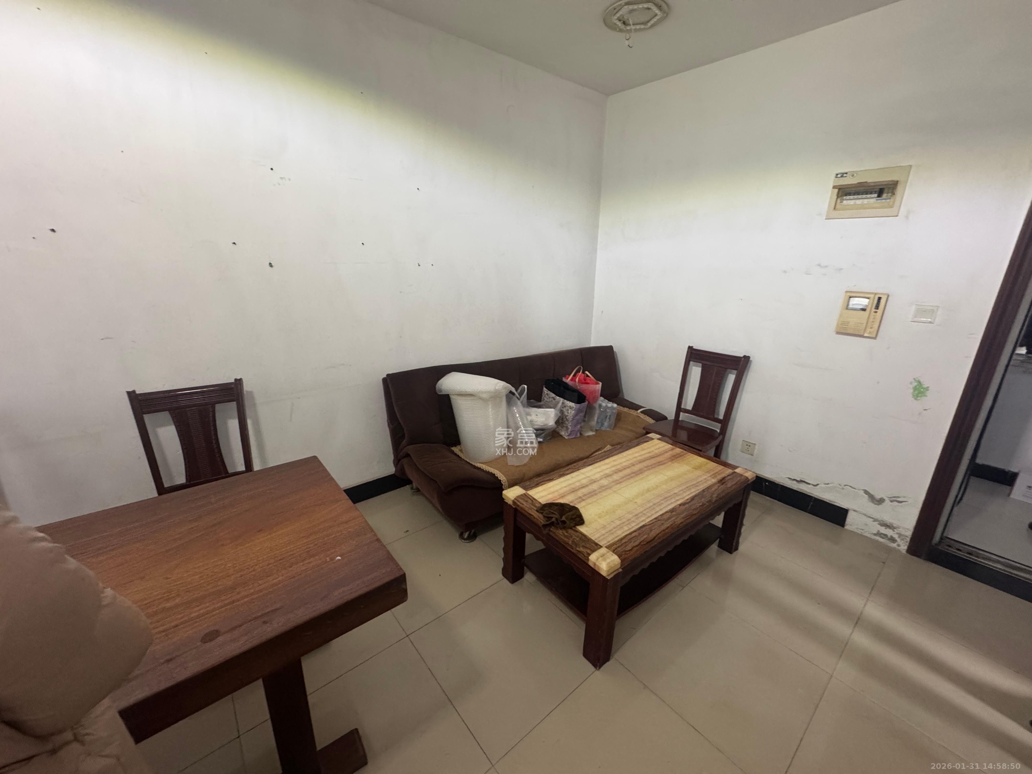 中天广场  2室2厅1卫    3000.0元/月