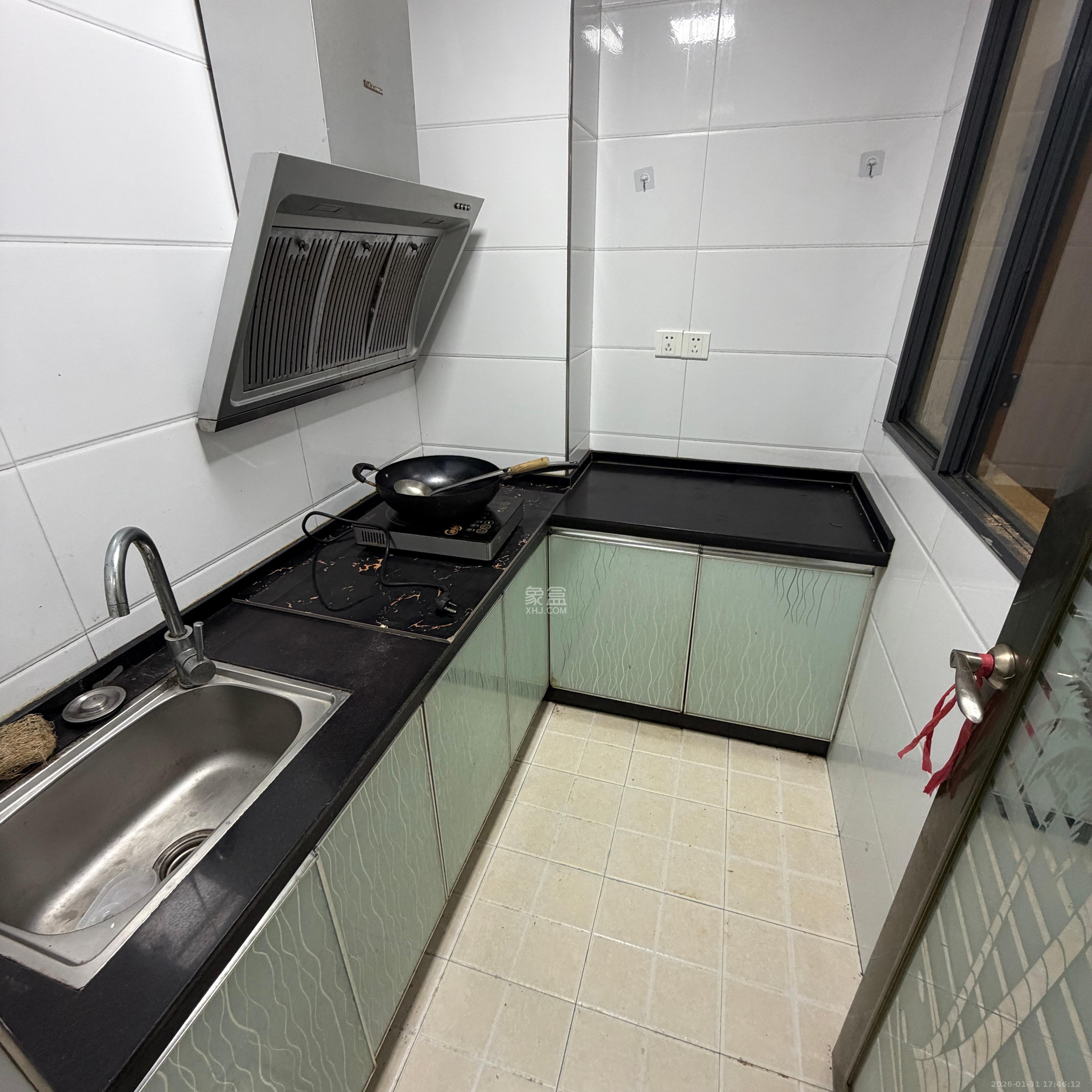 骑龙安置小区  1室0厅0卫    1300.0元/月