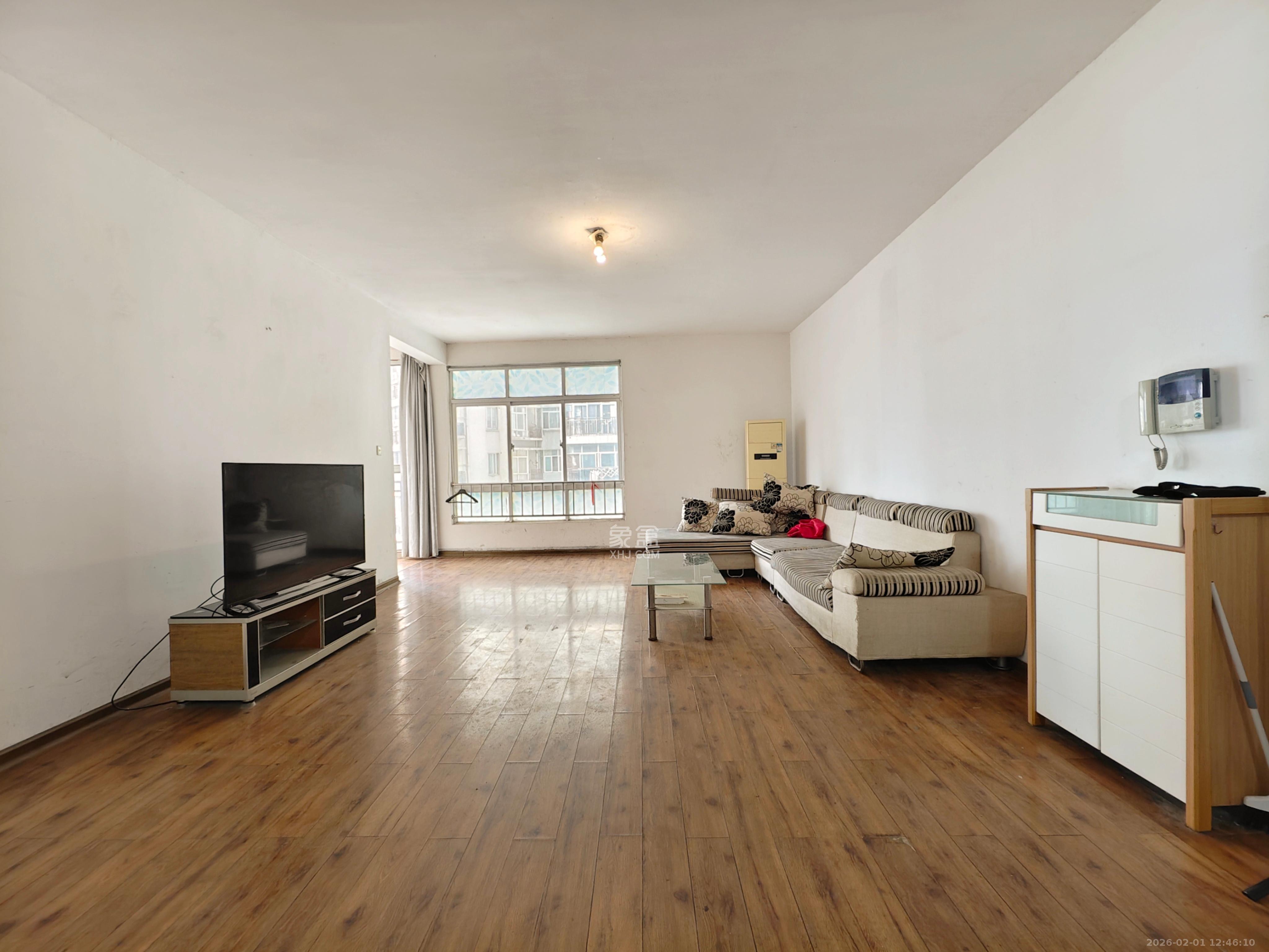 顺天黄金海岸  3室2厅1卫    2300.0元/月