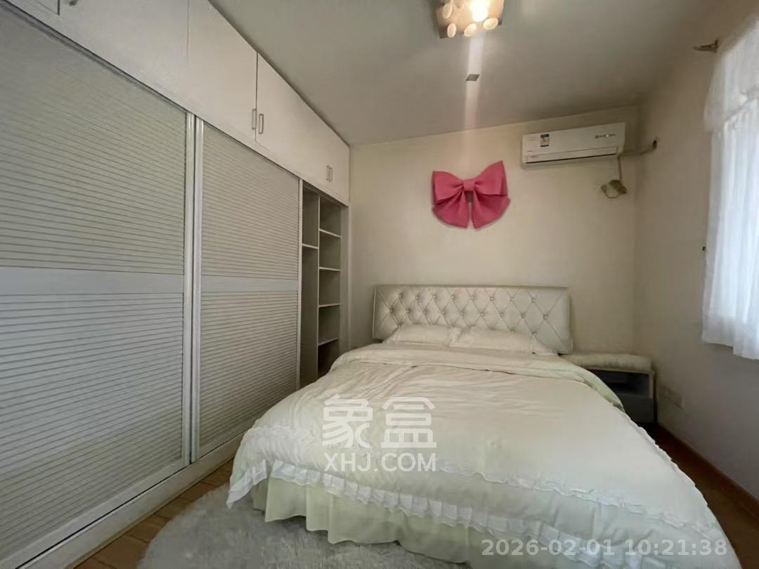 芙蓉公馆  1室1厅1卫    2000.0元/月