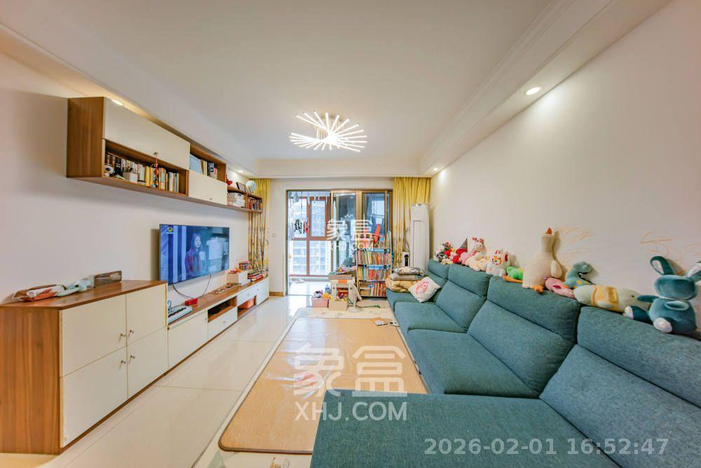 江山帝景哈佛  3室2厅2卫    2000.0元/月