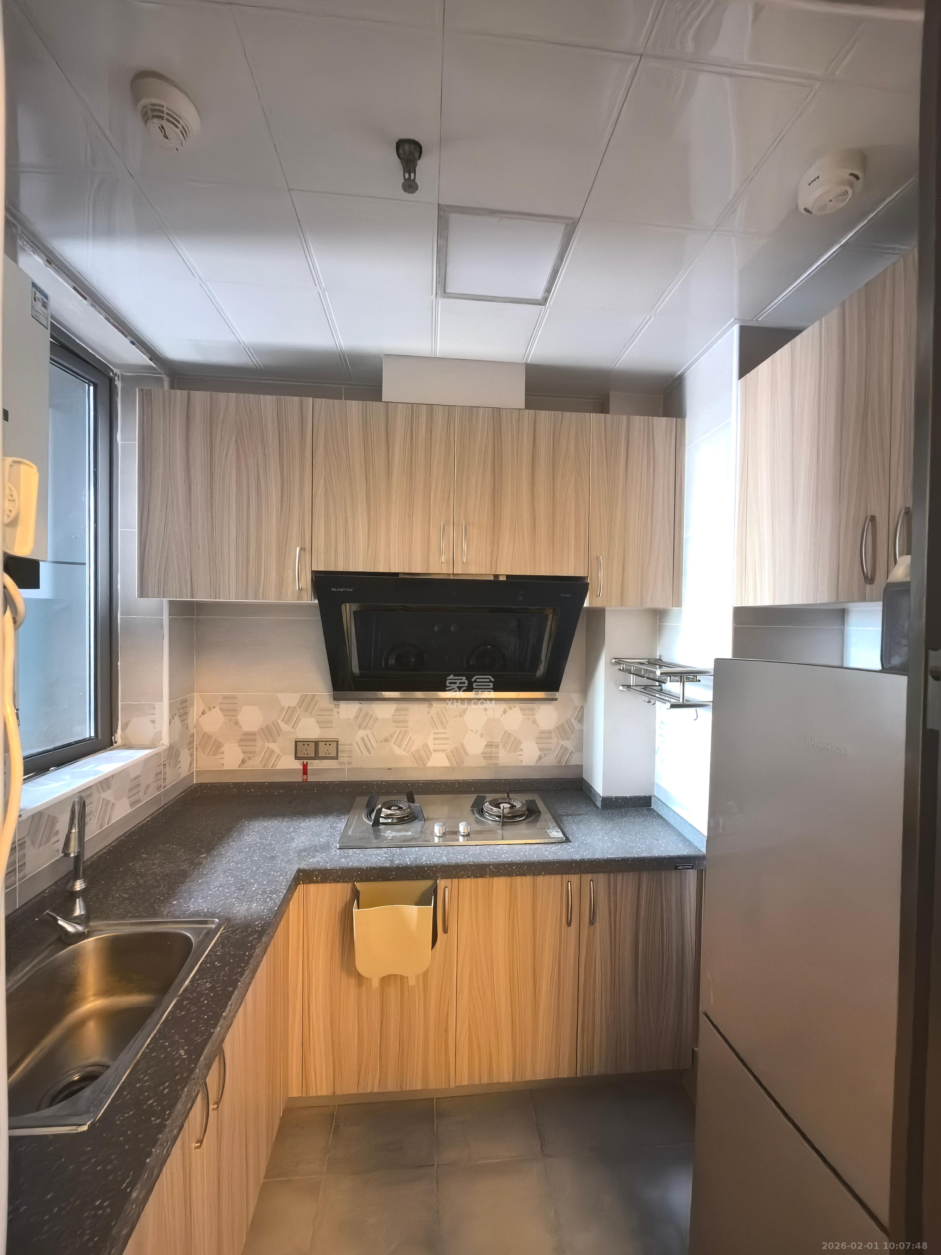 长房八方里（长房公园里）   62.54㎡      2200.0元/月室内图