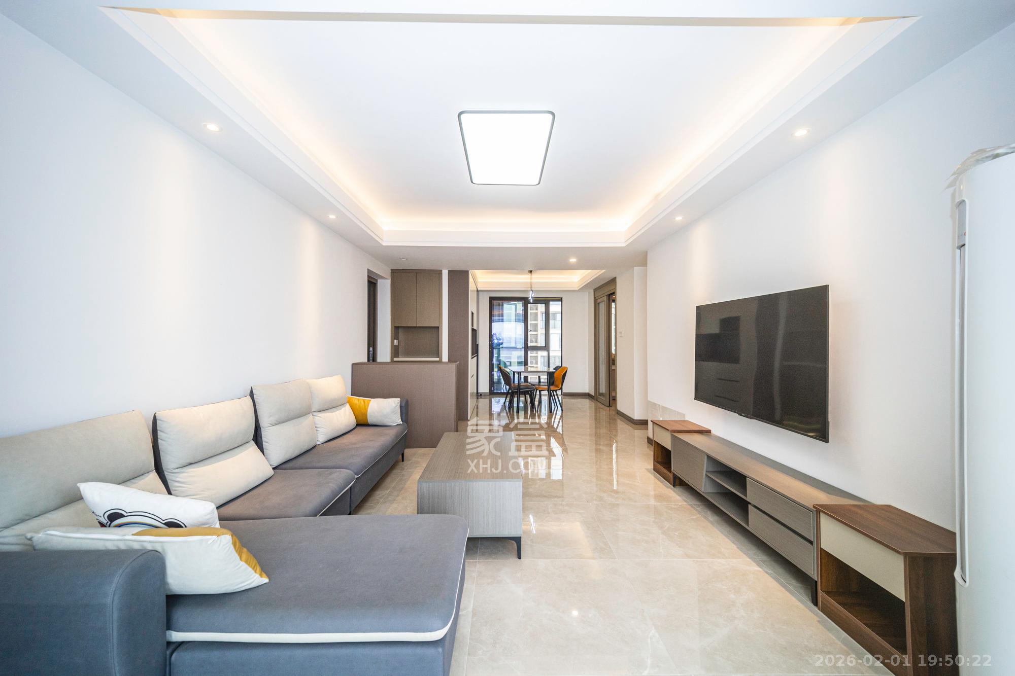 国润月湖郡  3室2厅2卫    145.0万