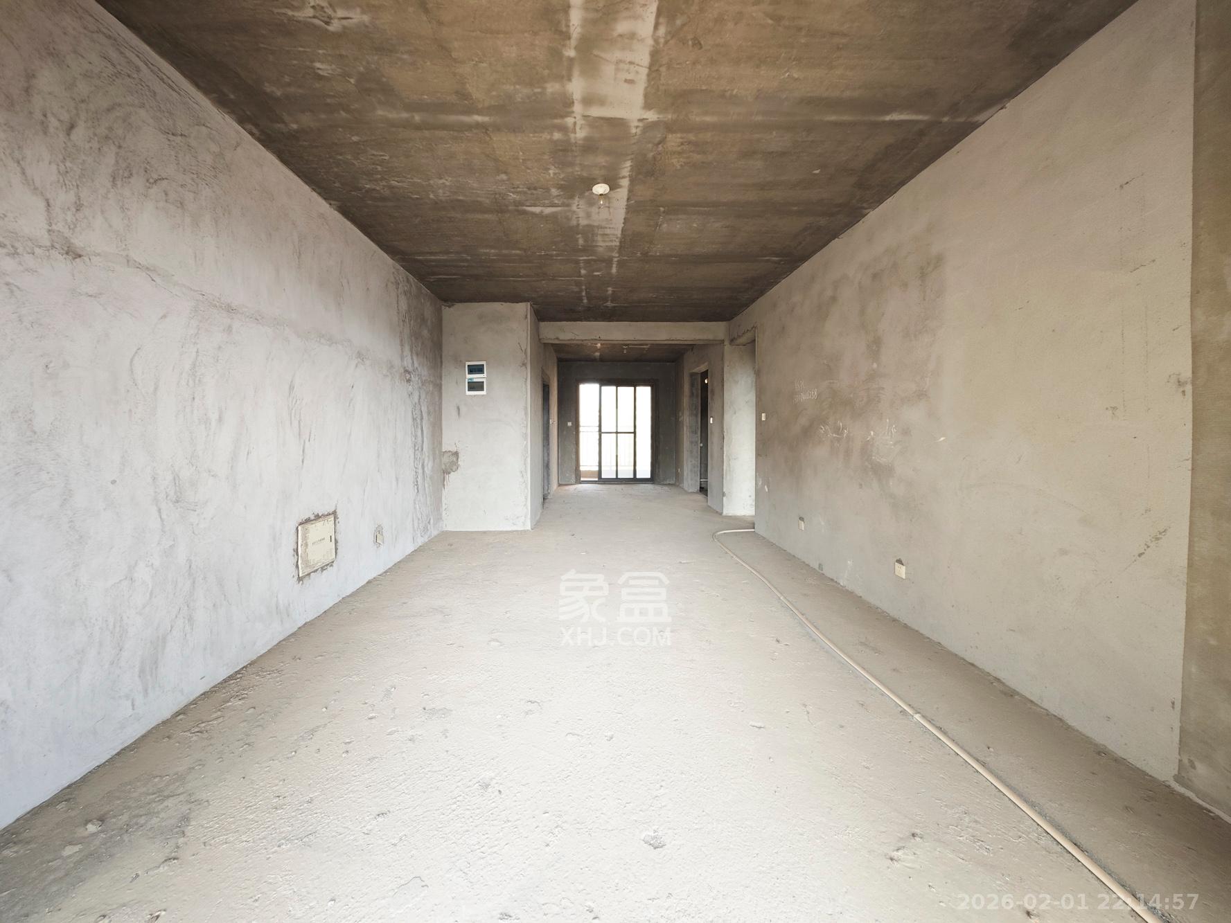 湘诚德峰小区C区  4室2厅2卫    99.0万