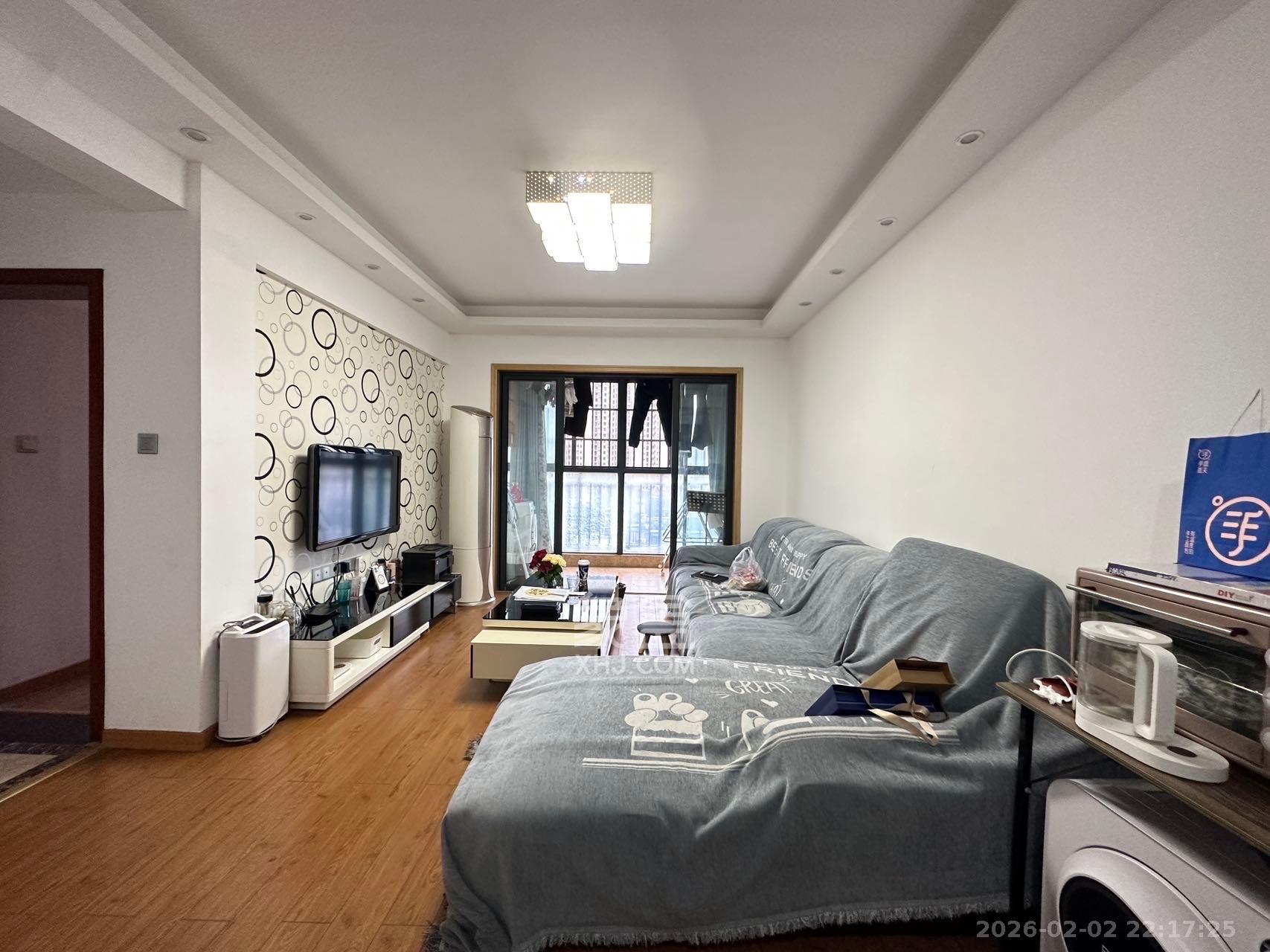 钰龙天下一期  2室2厅1卫    2300.0元/月