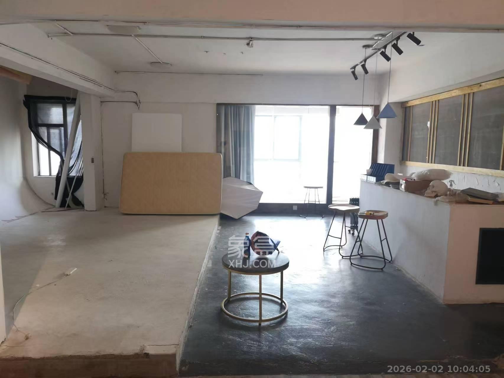 上城金都  5室3厅3卫    11000.0元/月