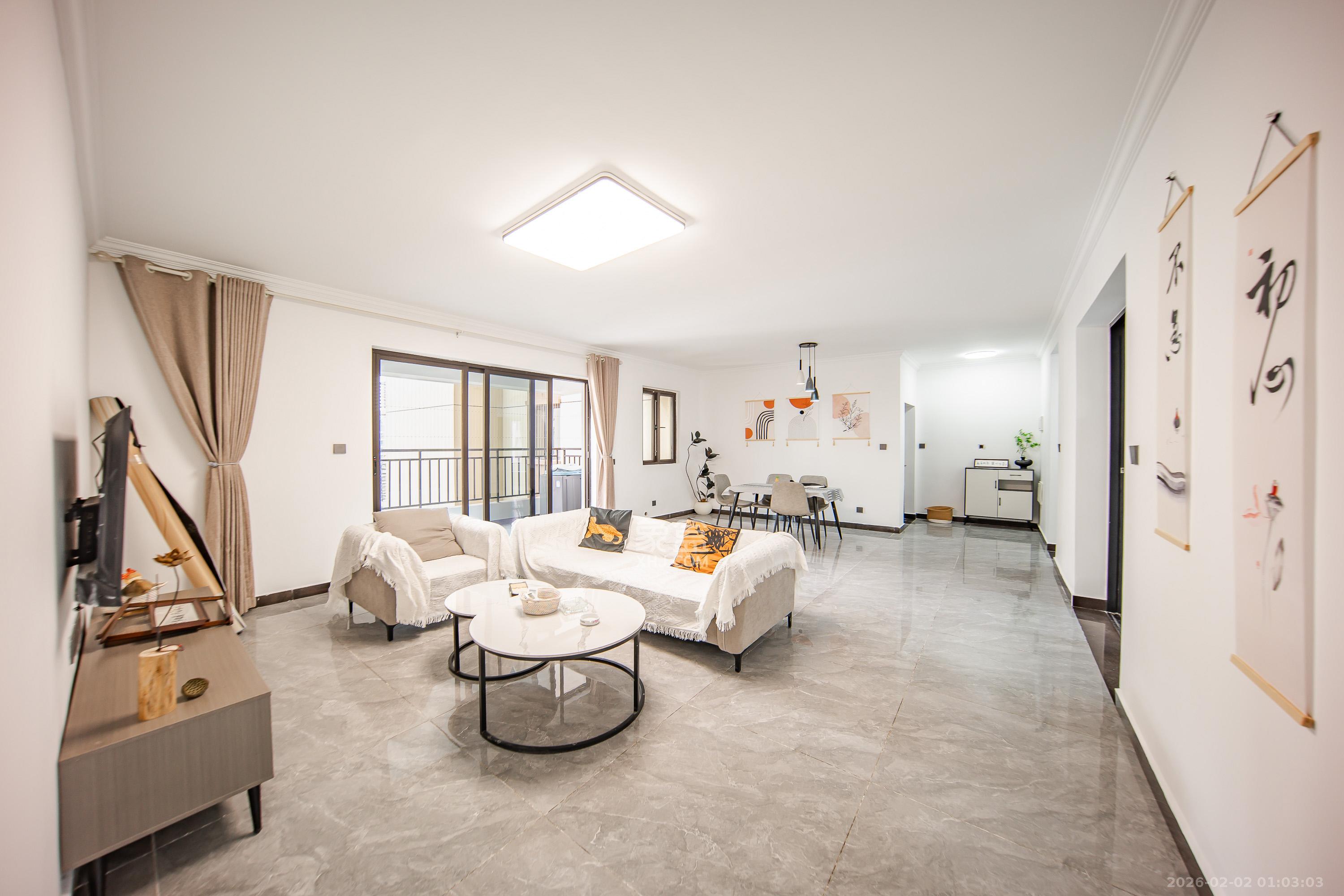 蓝光雍锦半岛  1室0厅0卫    120.0万