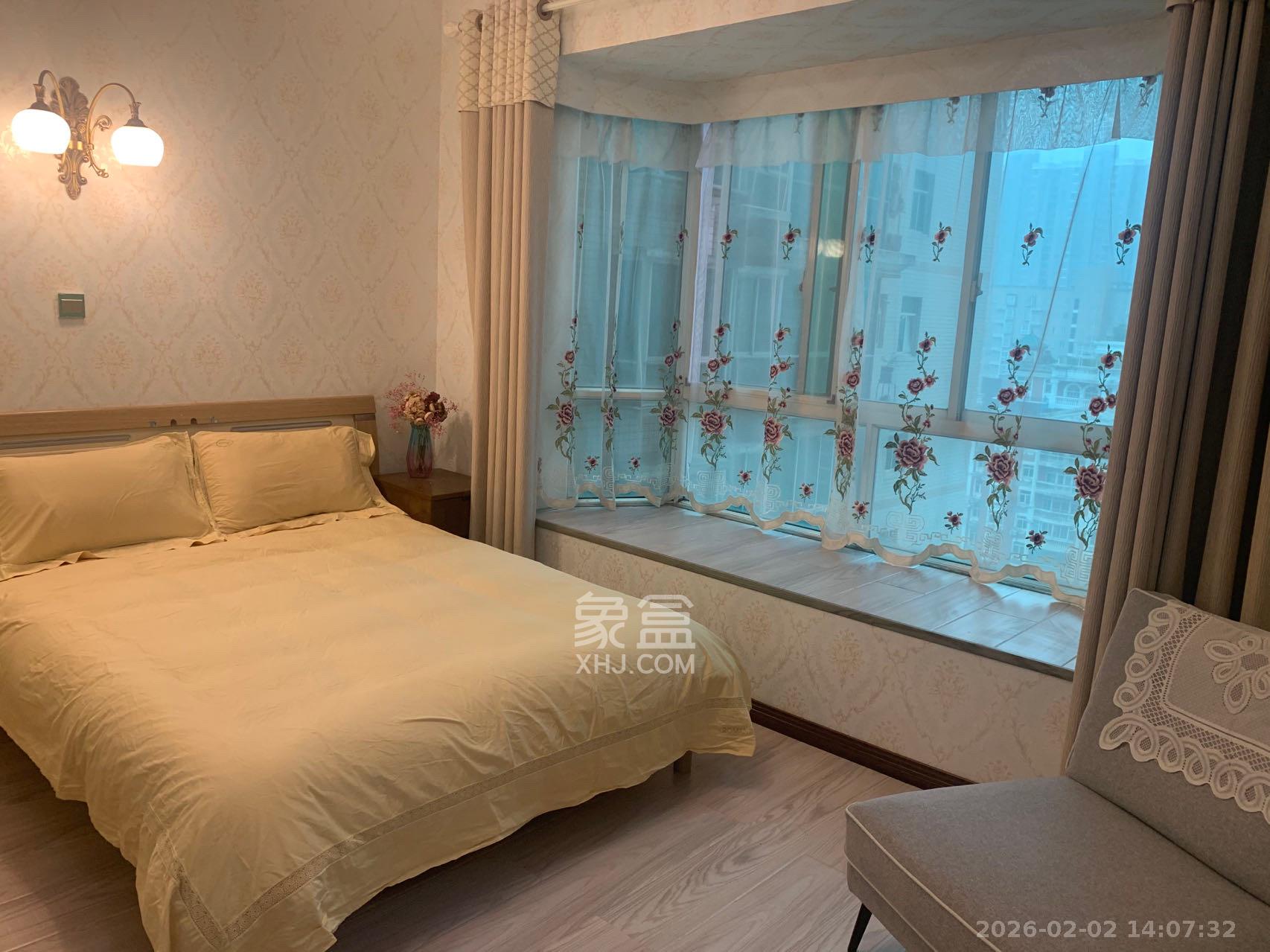 名都花园  3室2厅2卫    2900.0元/月