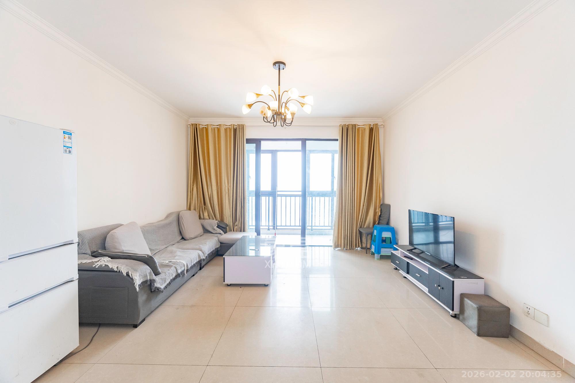 东方美地  4室2厅2卫    82.0万