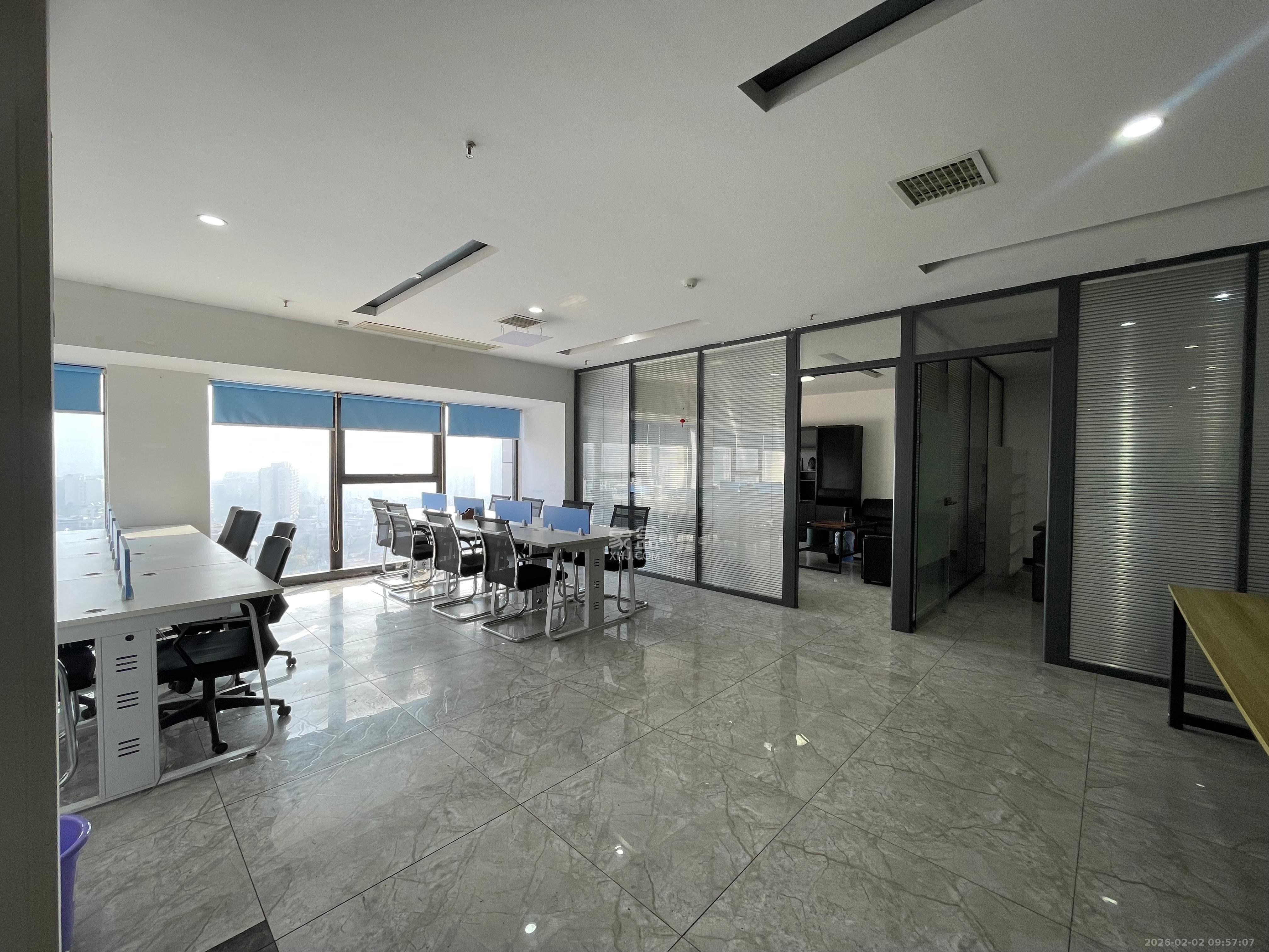 达美D6区   130.0㎡      8200.0元/月室内图